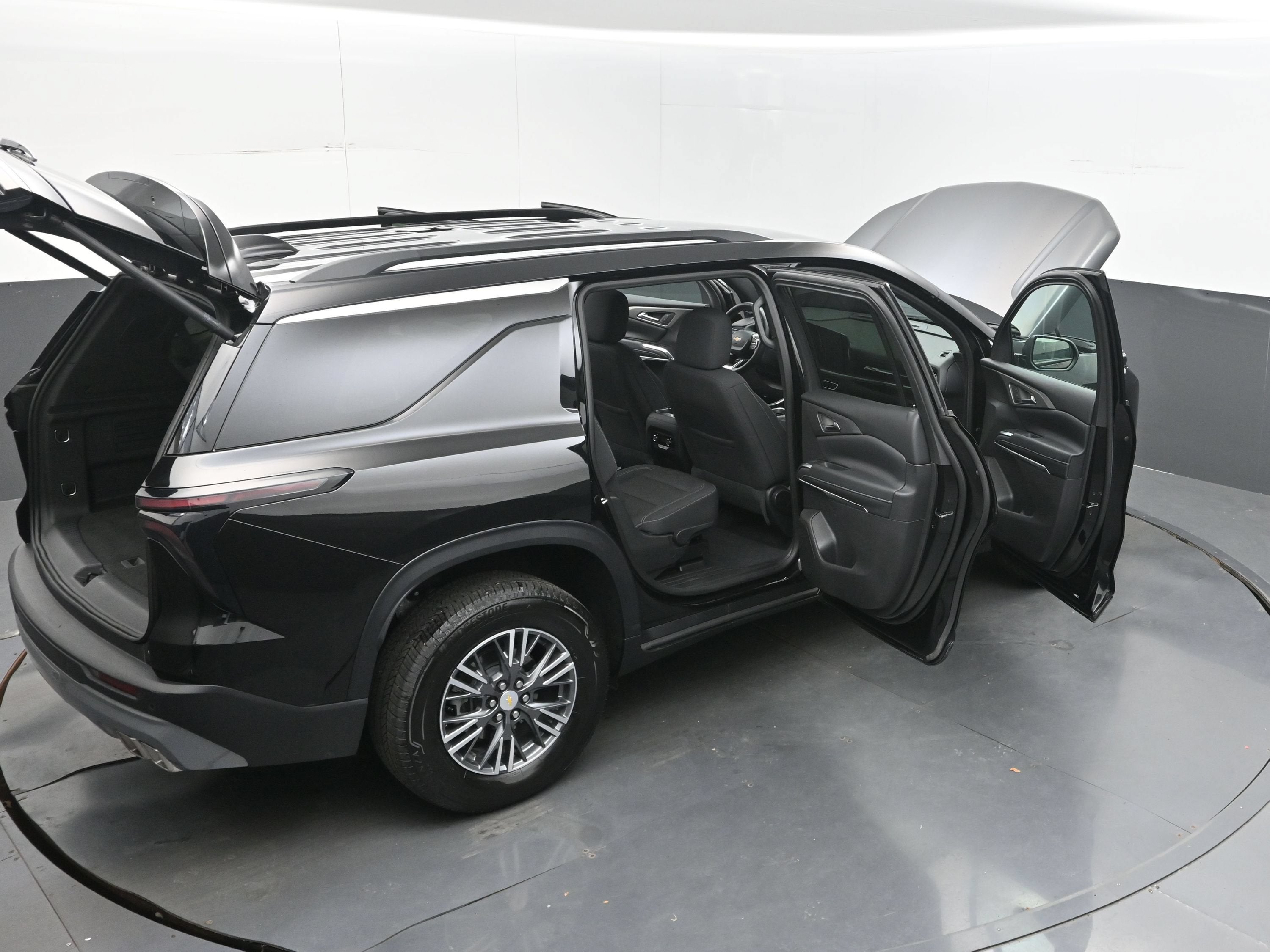2026 Chevrolet Traverse FWD LT