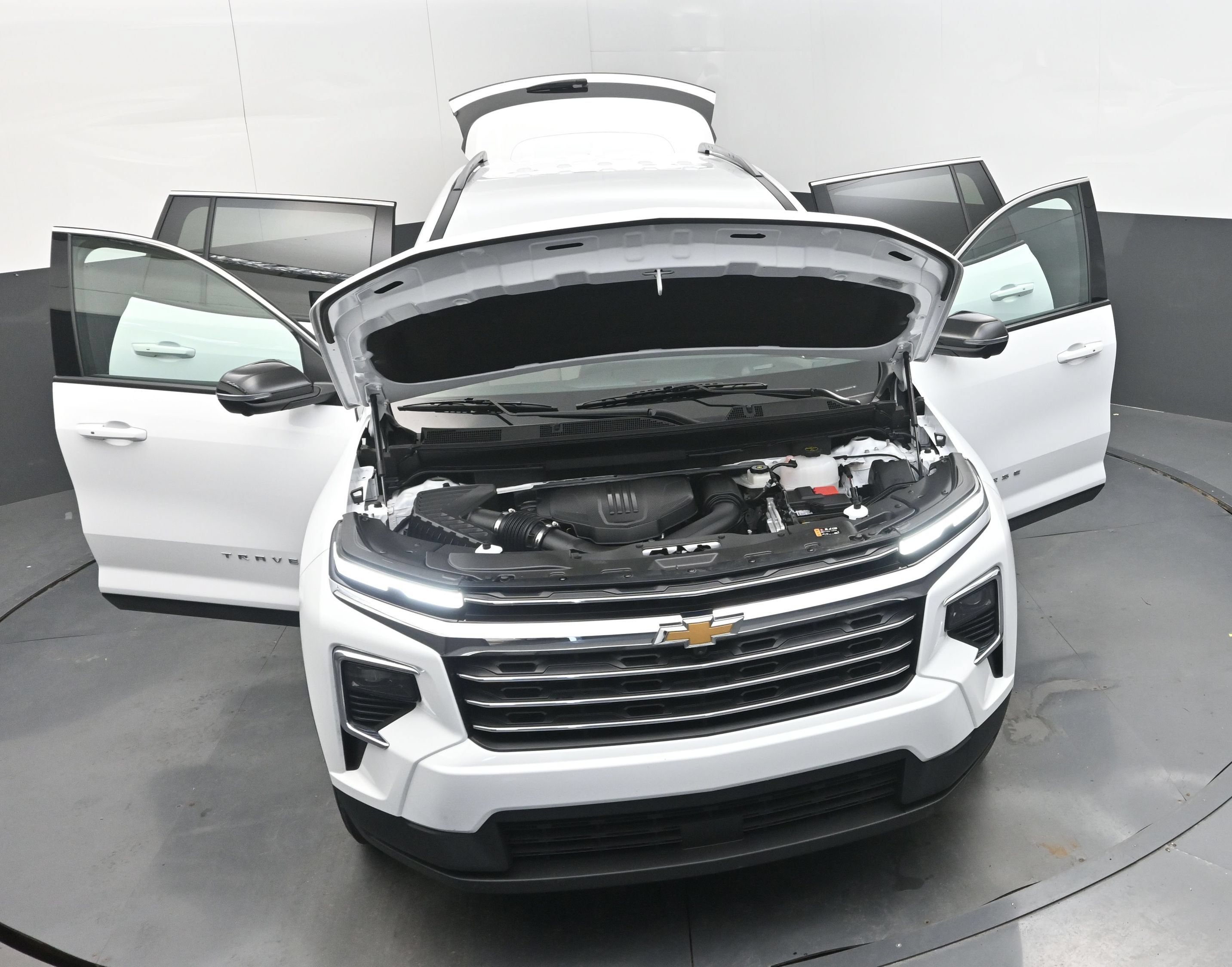 2026 Chevrolet Traverse FWD LT