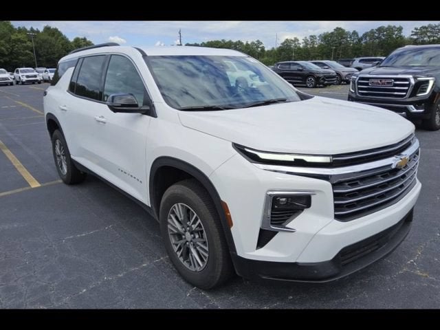 2026 Chevrolet Traverse FWD LT