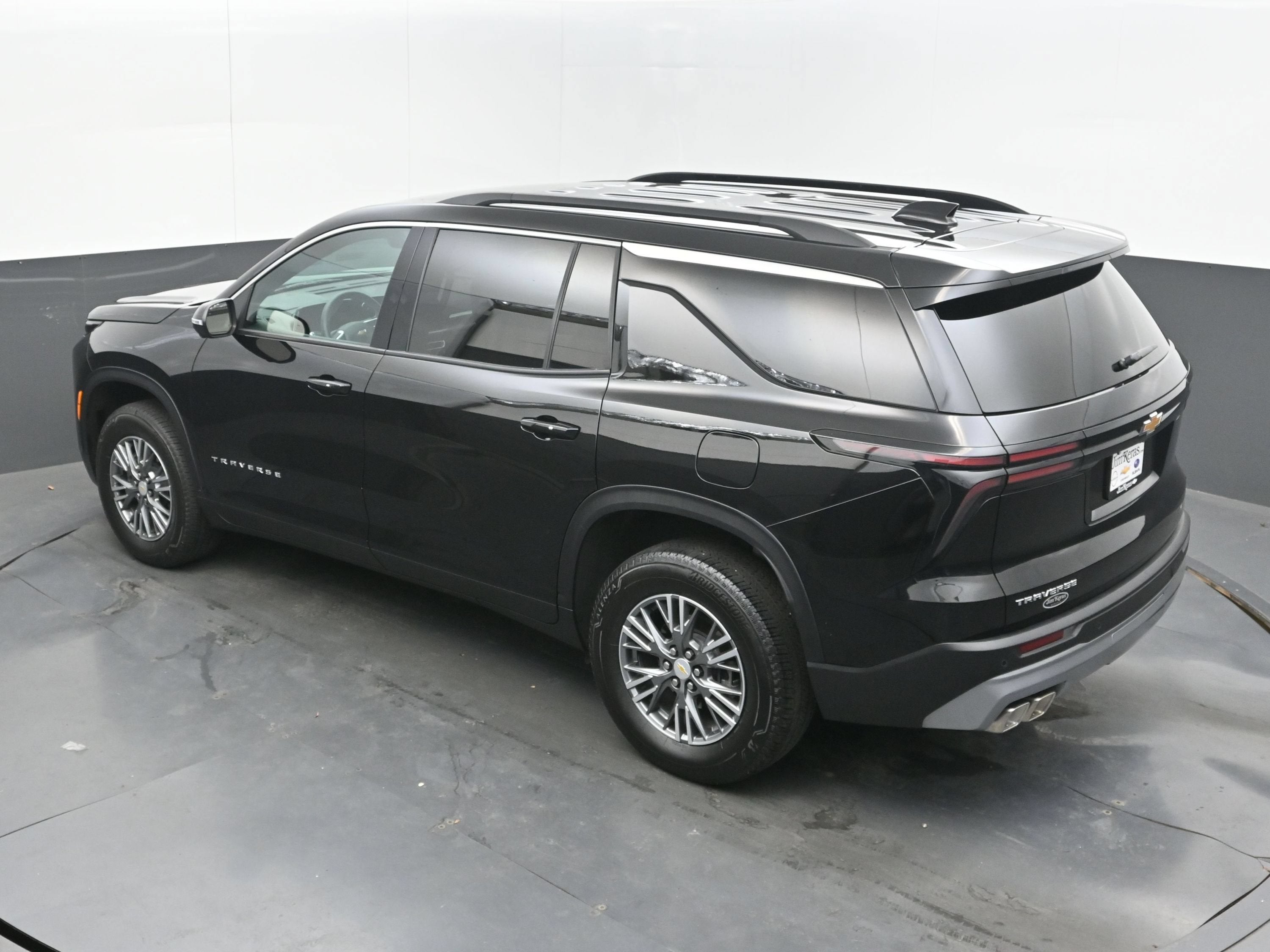 2026 Chevrolet Traverse FWD LT