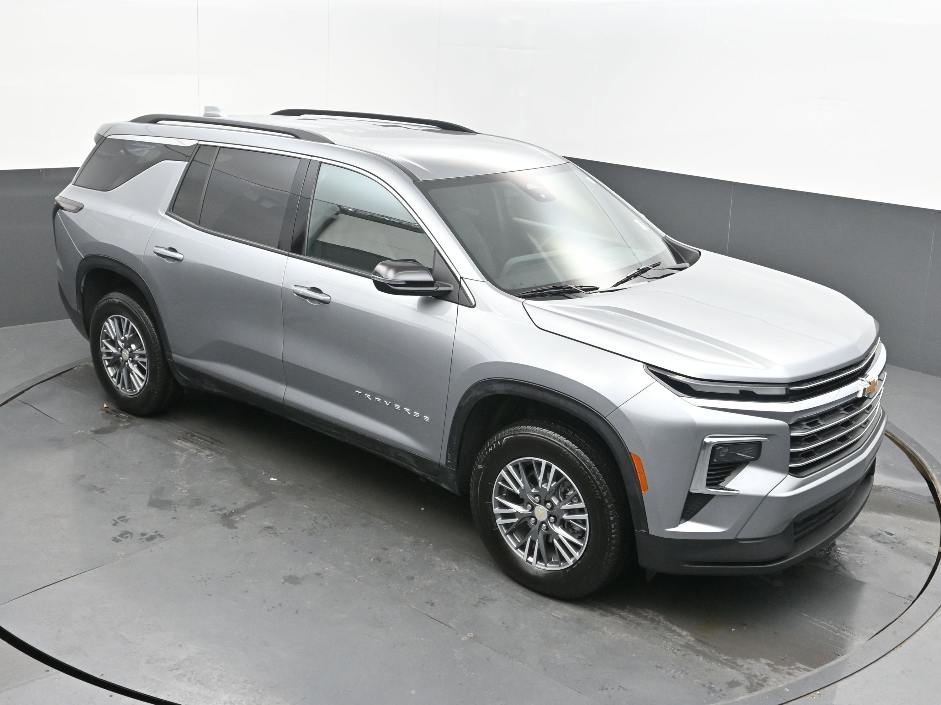 2025 Chevrolet Traverse FWD LT