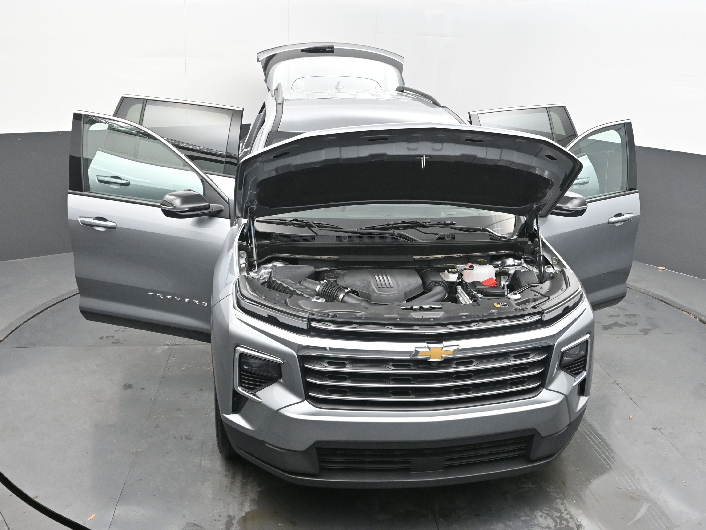 2025 Chevrolet Traverse FWD LT