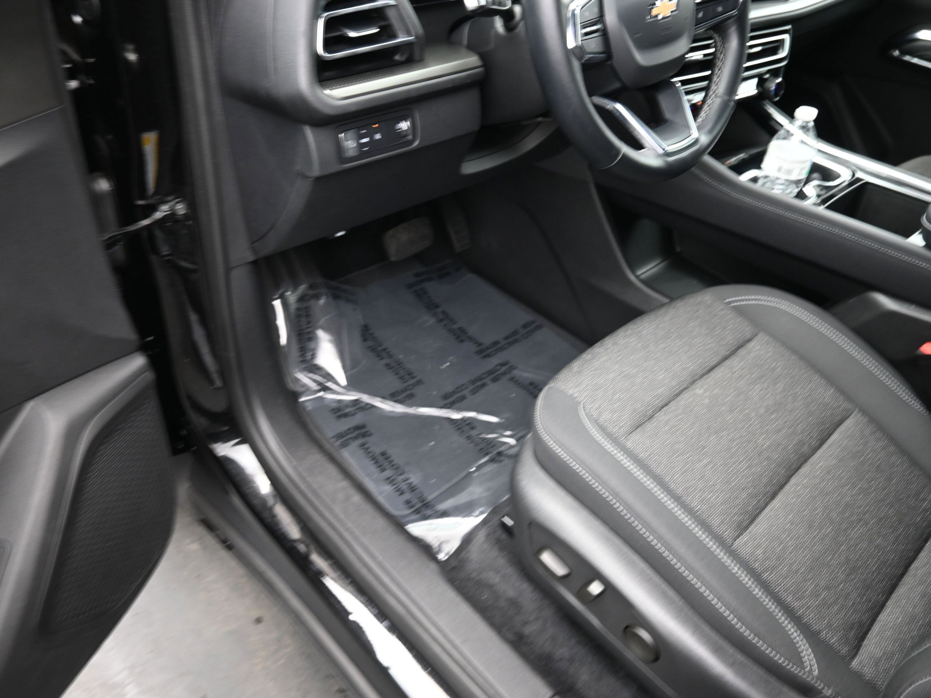 2025 Chevrolet Traverse FWD LT