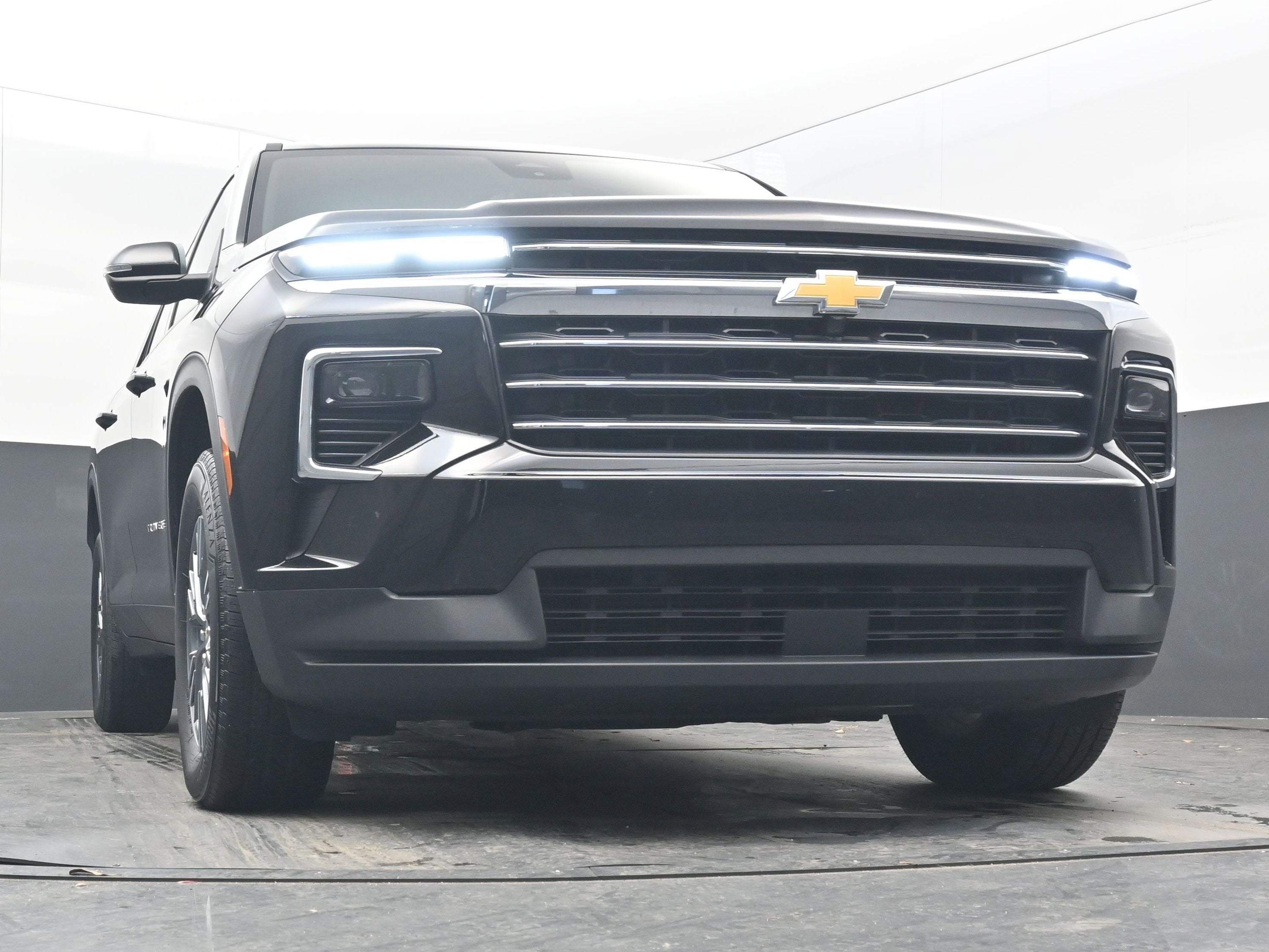 2025 Chevrolet Traverse FWD LT