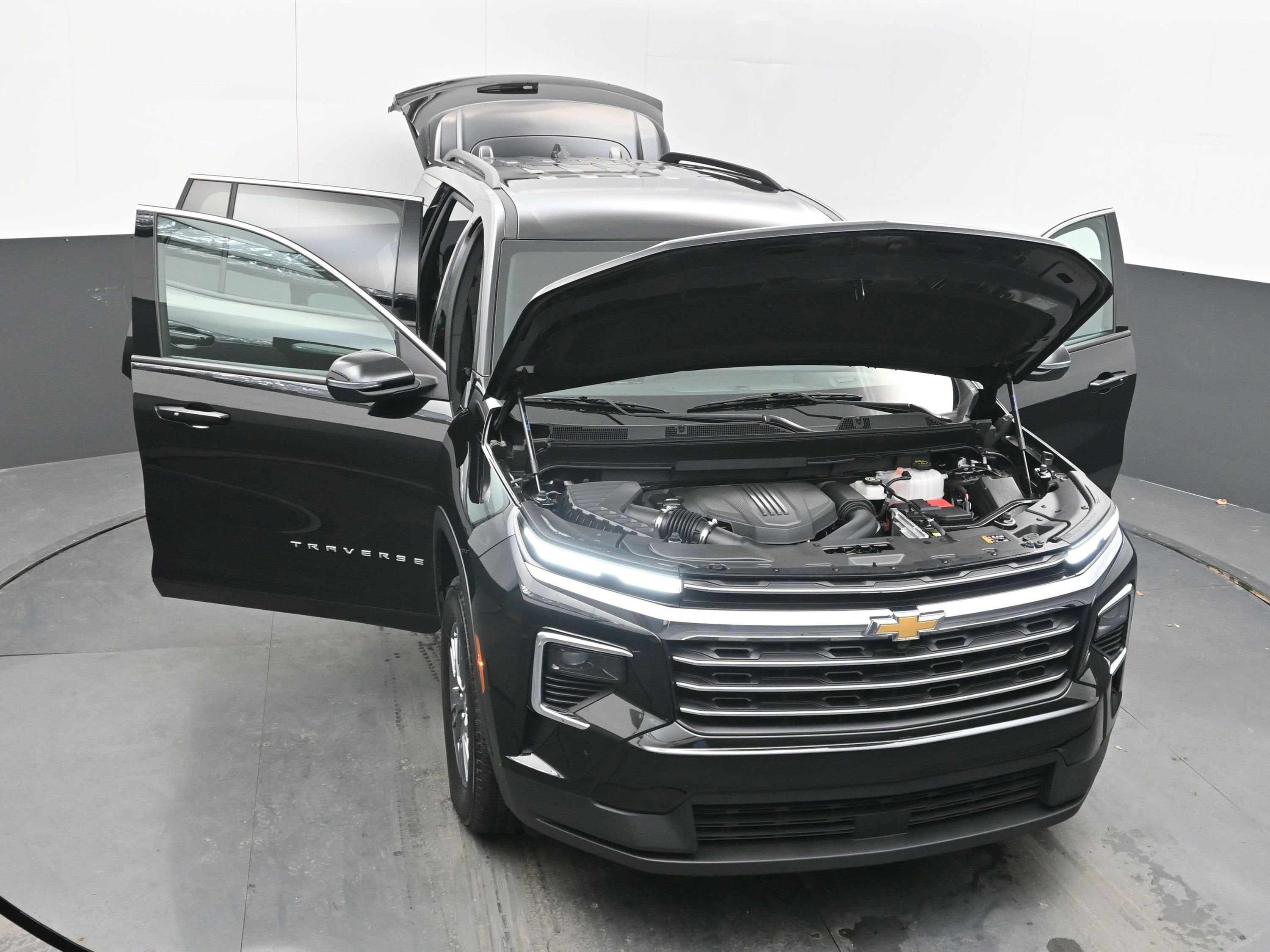 2025 Chevrolet Traverse FWD LT