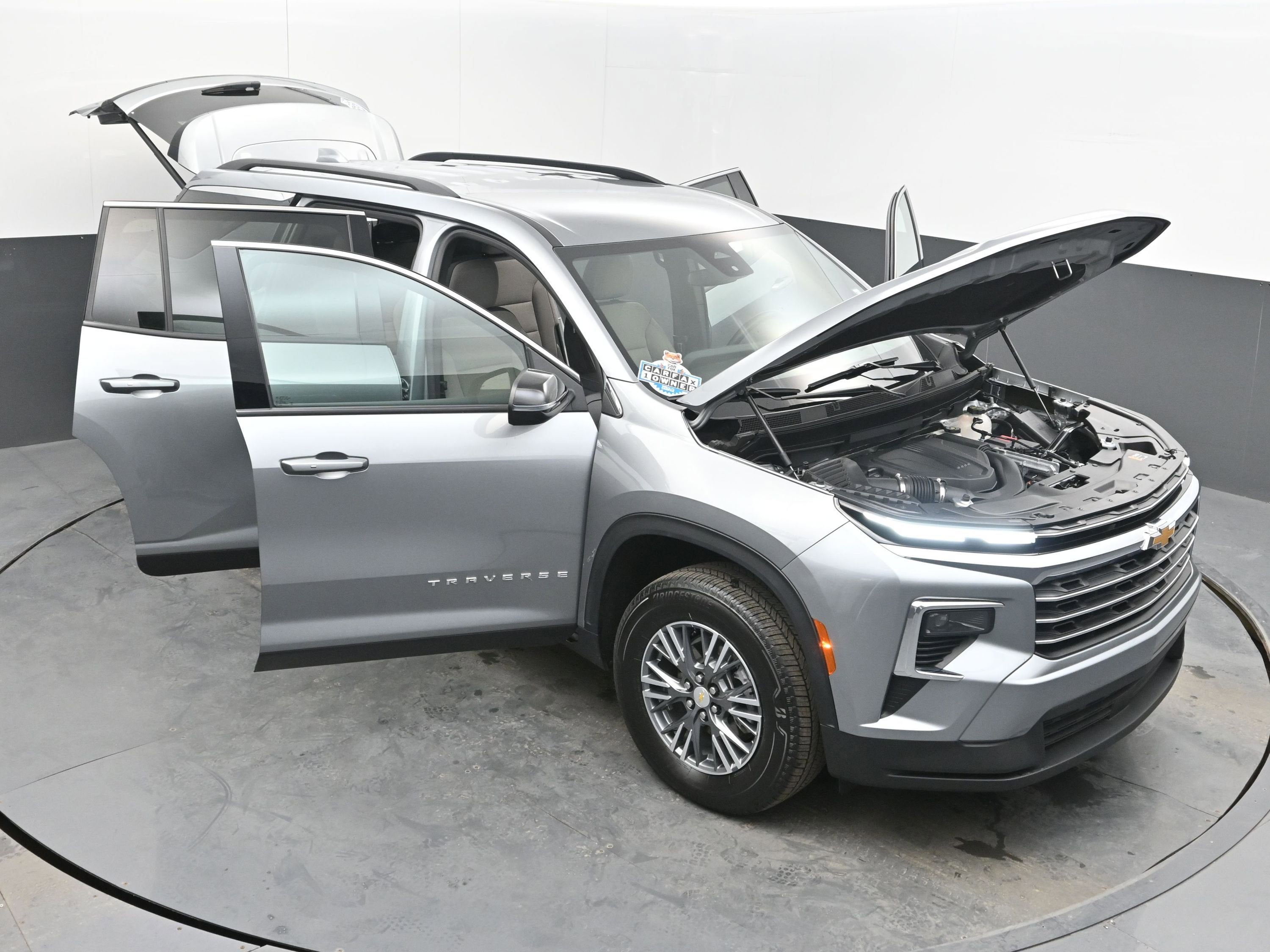 2025 Chevrolet Traverse FWD LT