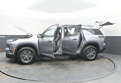 2025 Chevrolet Traverse FWD LT