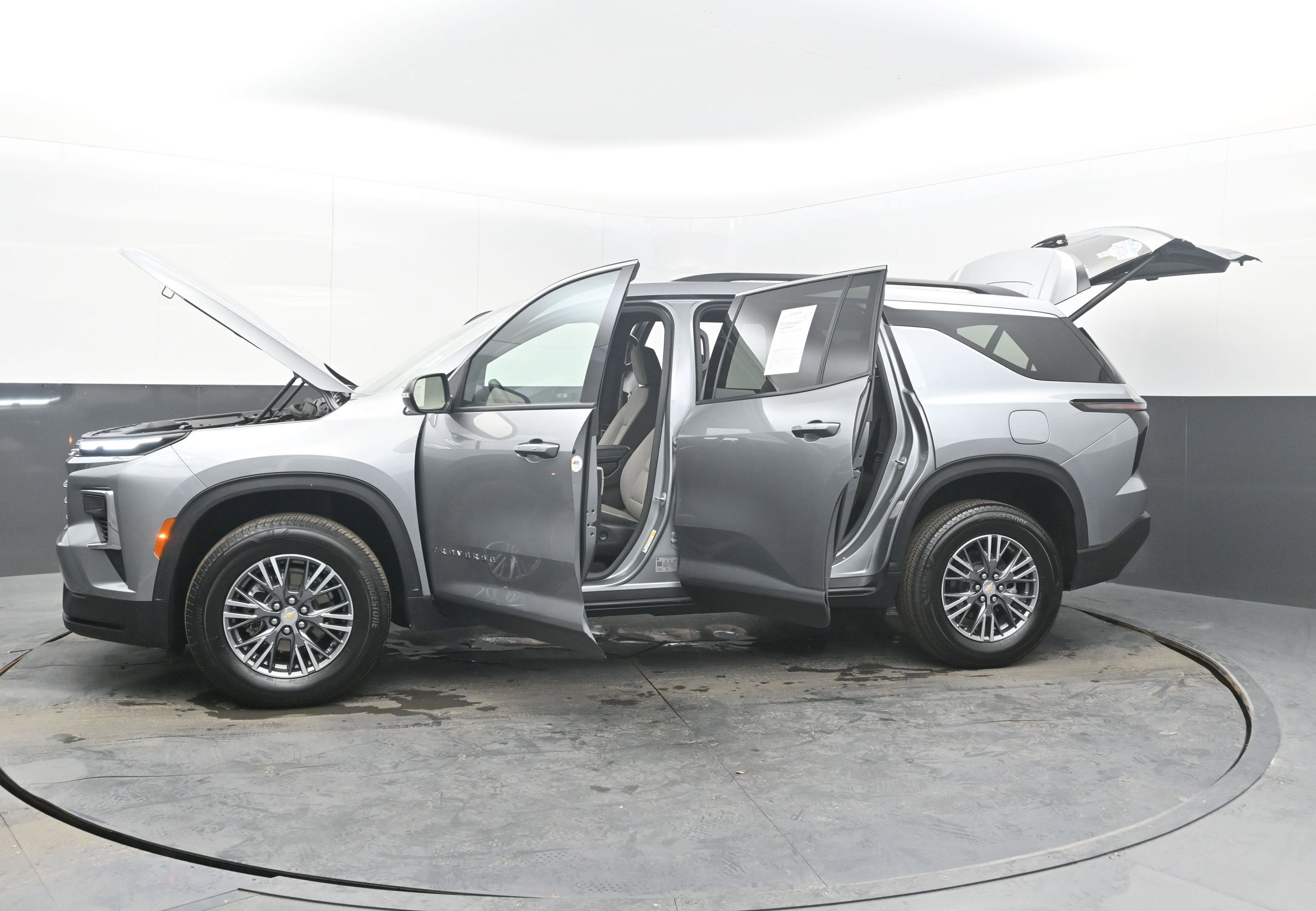 2025 Chevrolet Traverse FWD LT