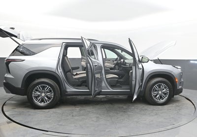 2025 Chevrolet Traverse FWD LT