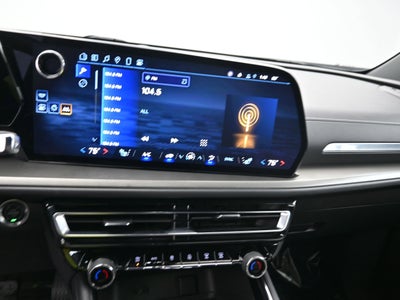 2025 Chevrolet Traverse FWD LT