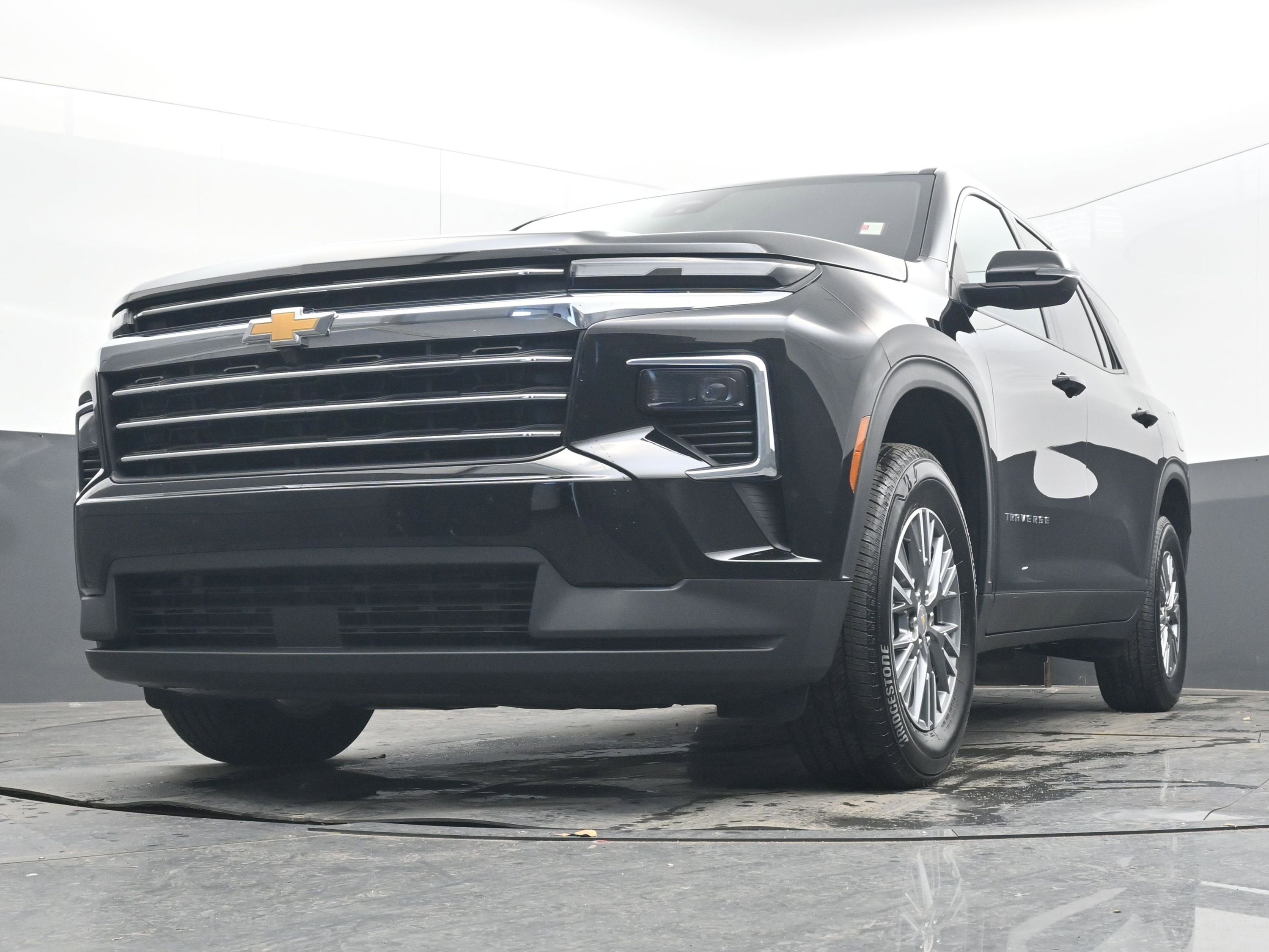 2025 Chevrolet Traverse FWD LT