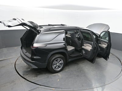 2025 Chevrolet Traverse FWD LT