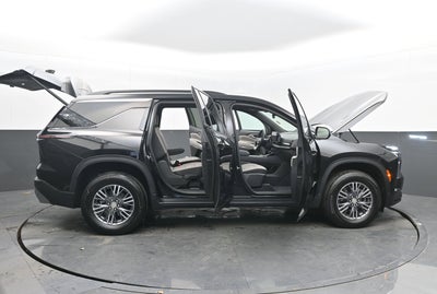 2025 Chevrolet Traverse FWD LT