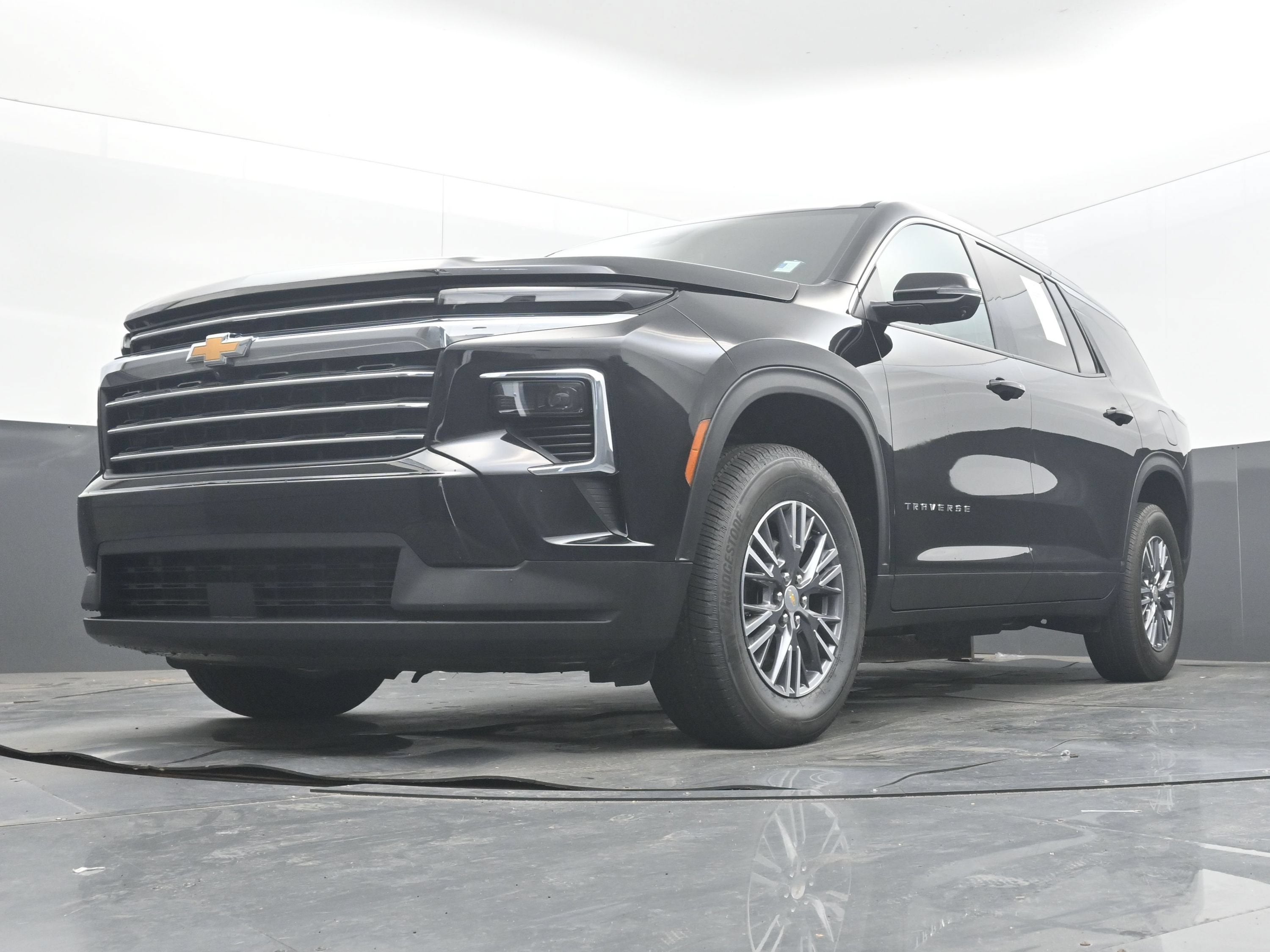2025 Chevrolet Traverse FWD LT