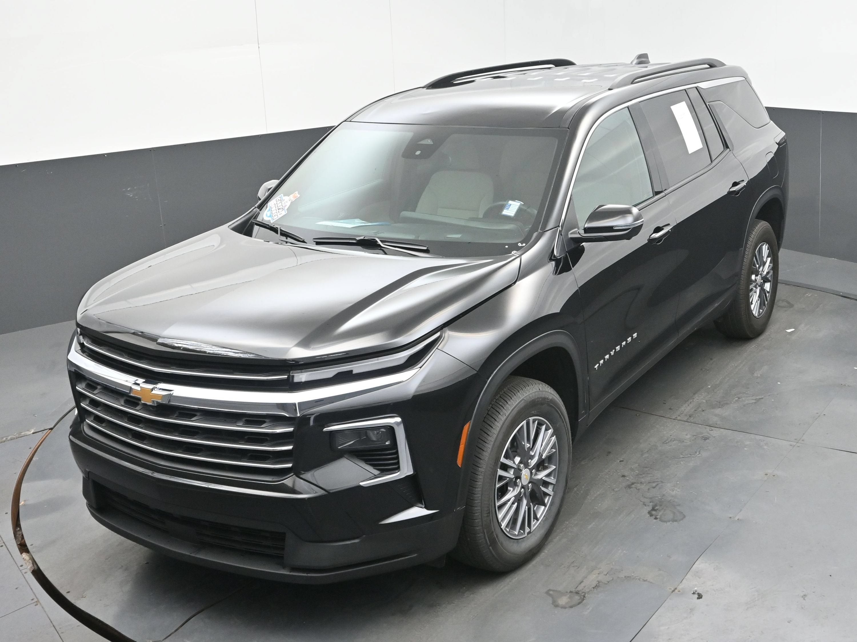 2025 Chevrolet Traverse FWD LT