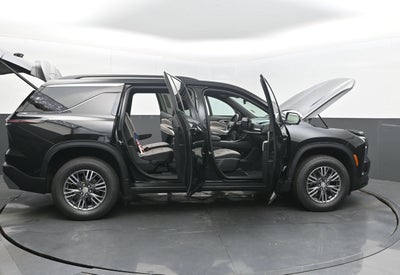 2025 Chevrolet Traverse FWD LT