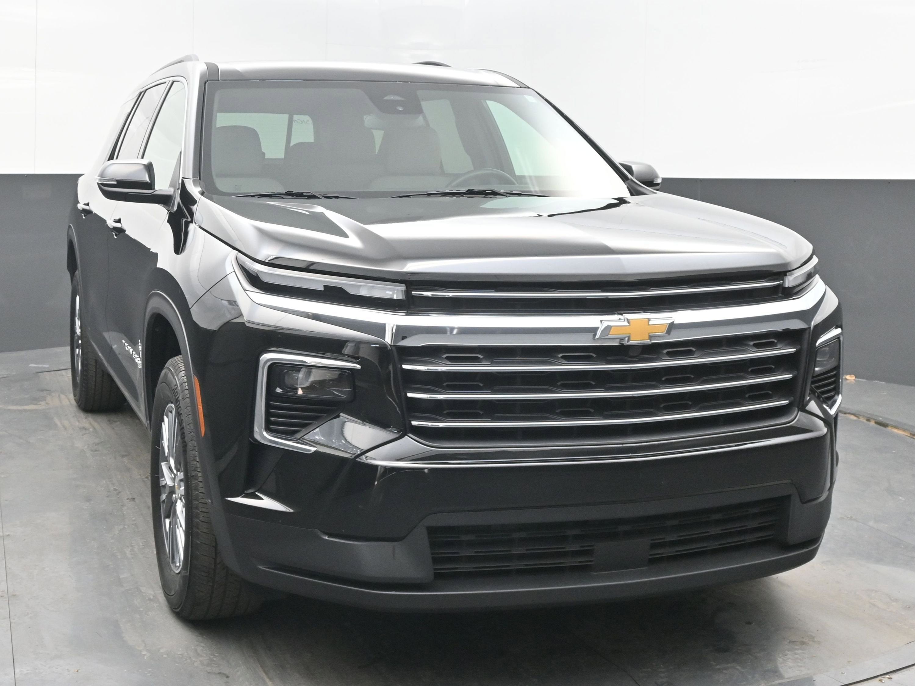 2025 Chevrolet Traverse FWD LT