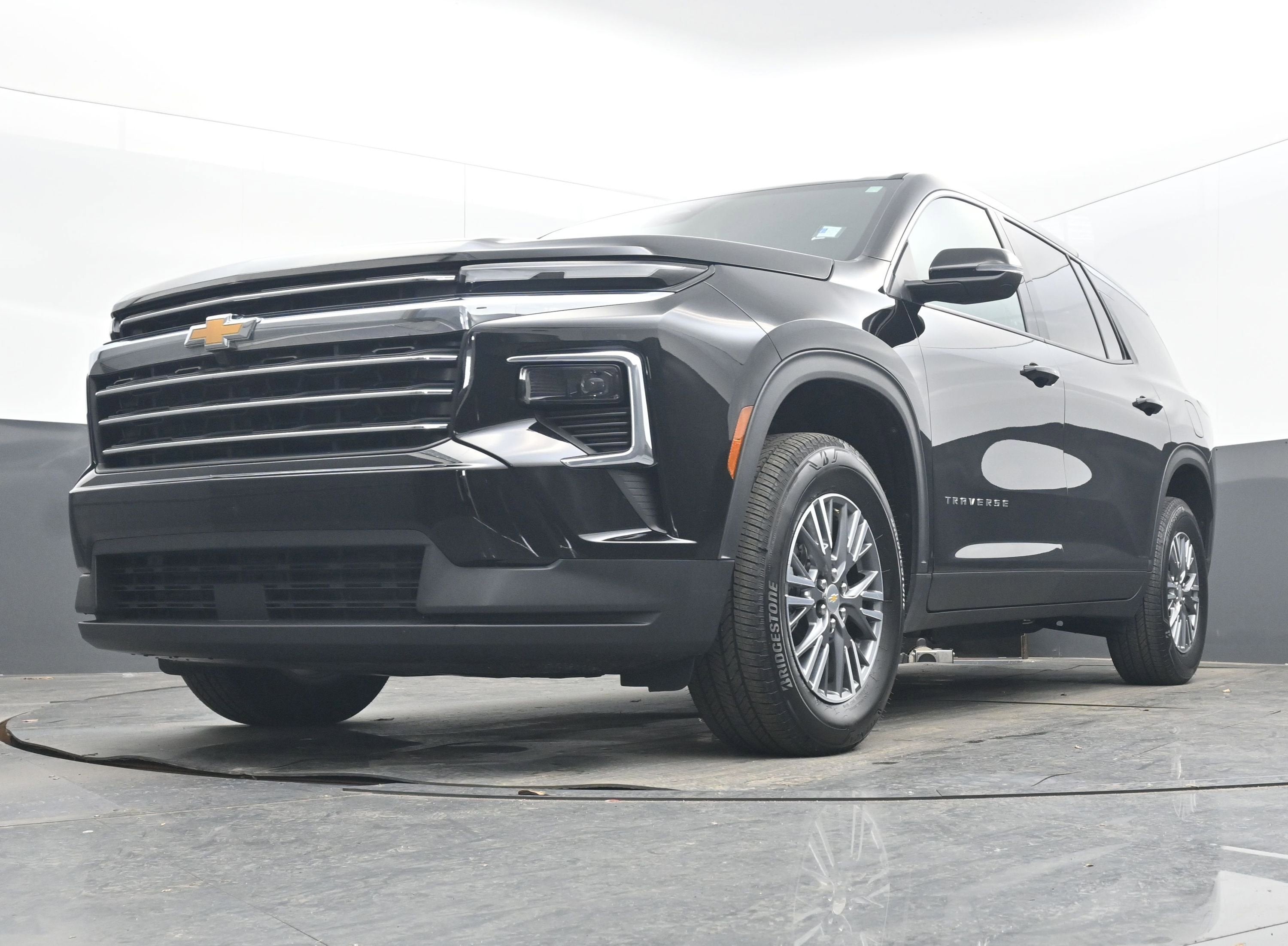 2025 Chevrolet Traverse FWD LT