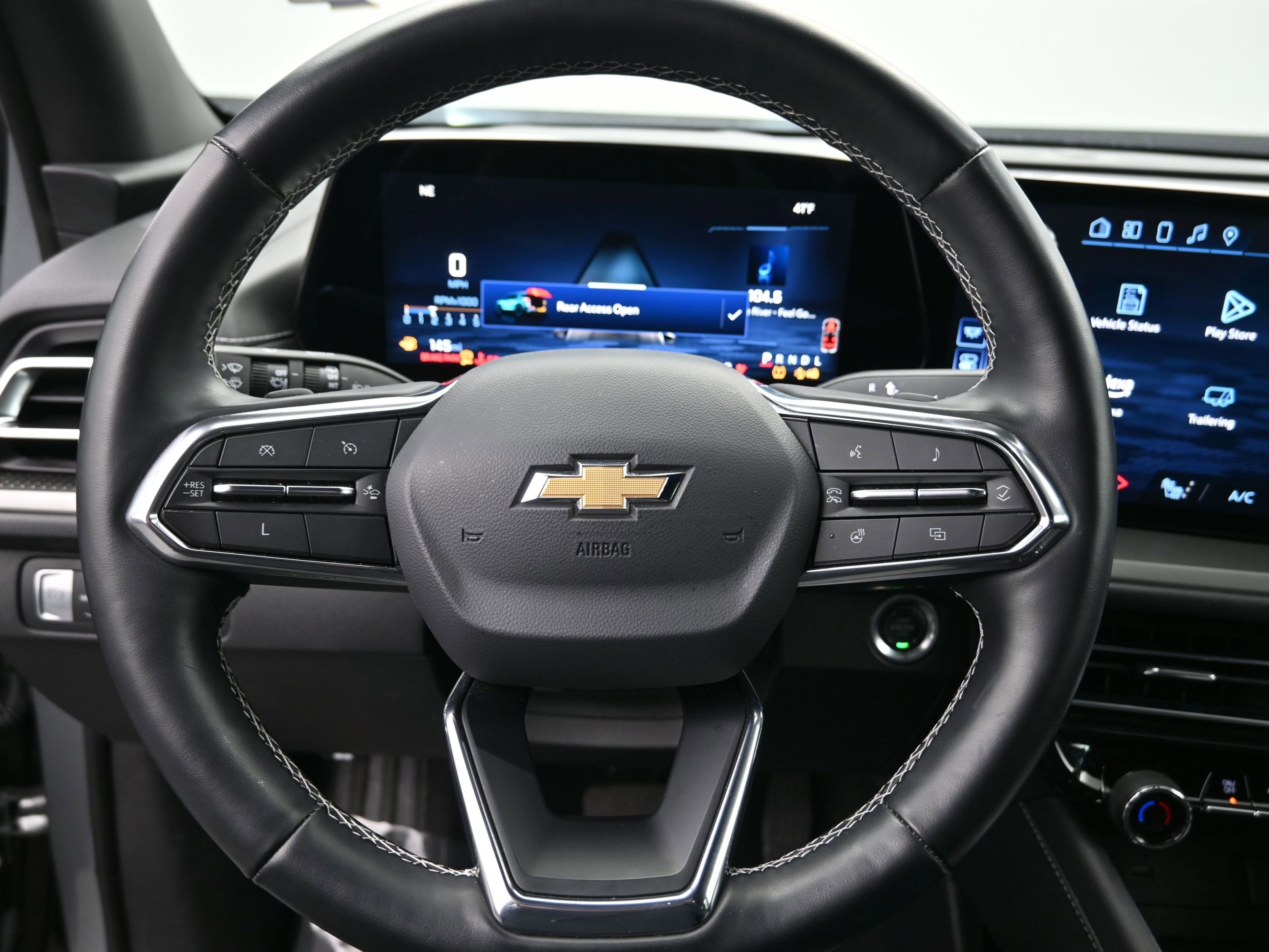 2025 Chevrolet Traverse FWD LT