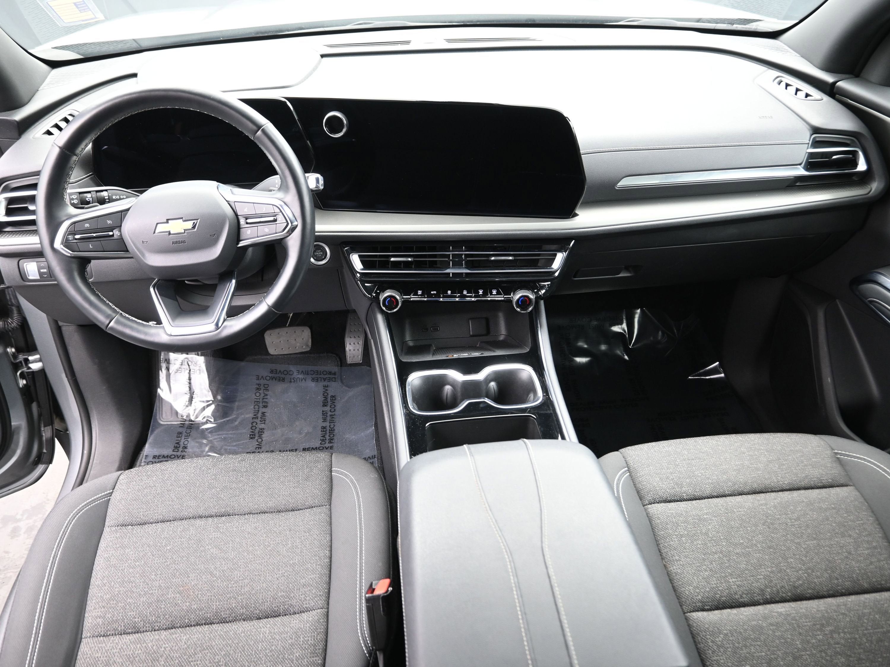 2025 Chevrolet Traverse FWD LT