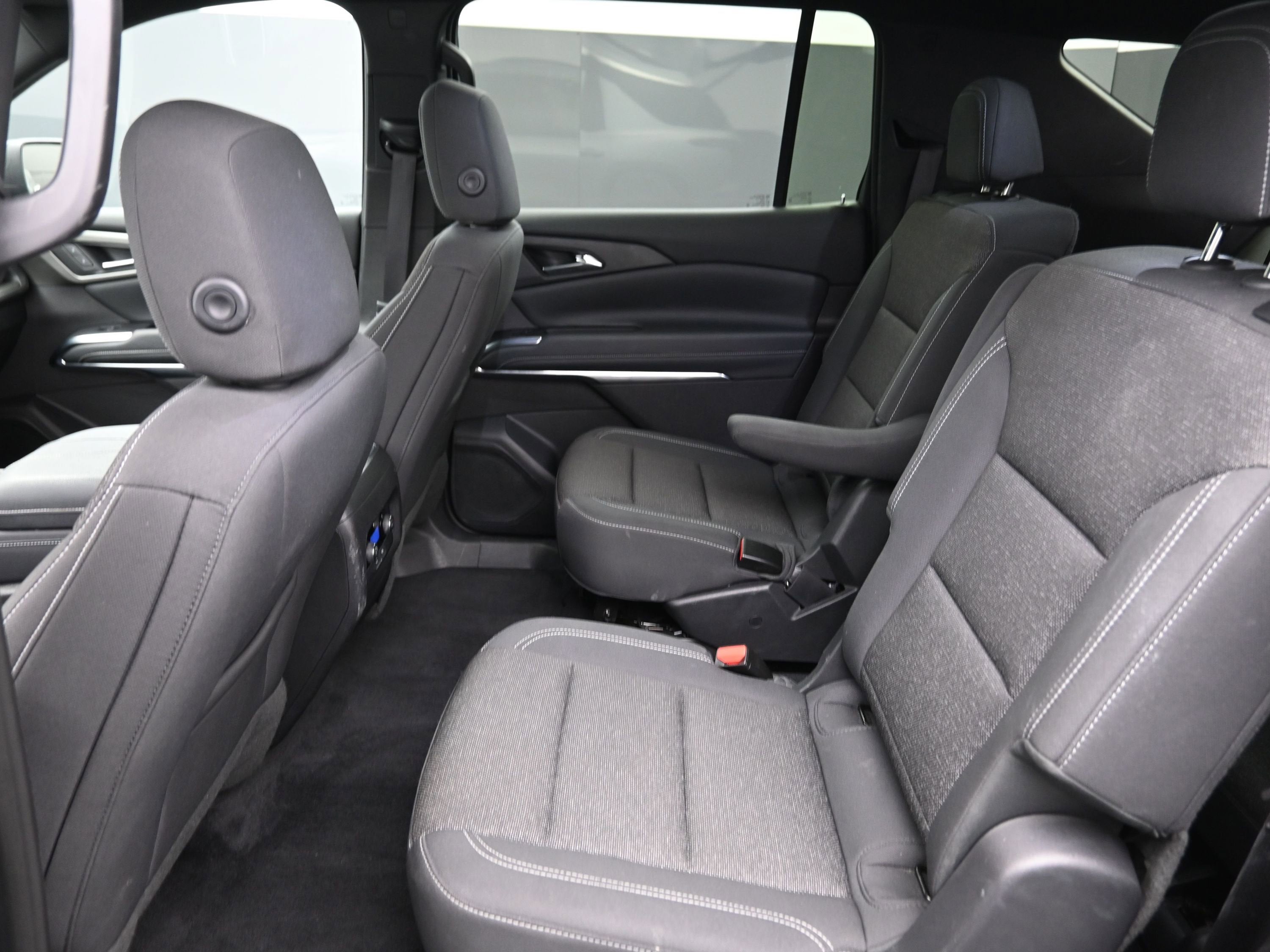 2025 Chevrolet Traverse FWD LT