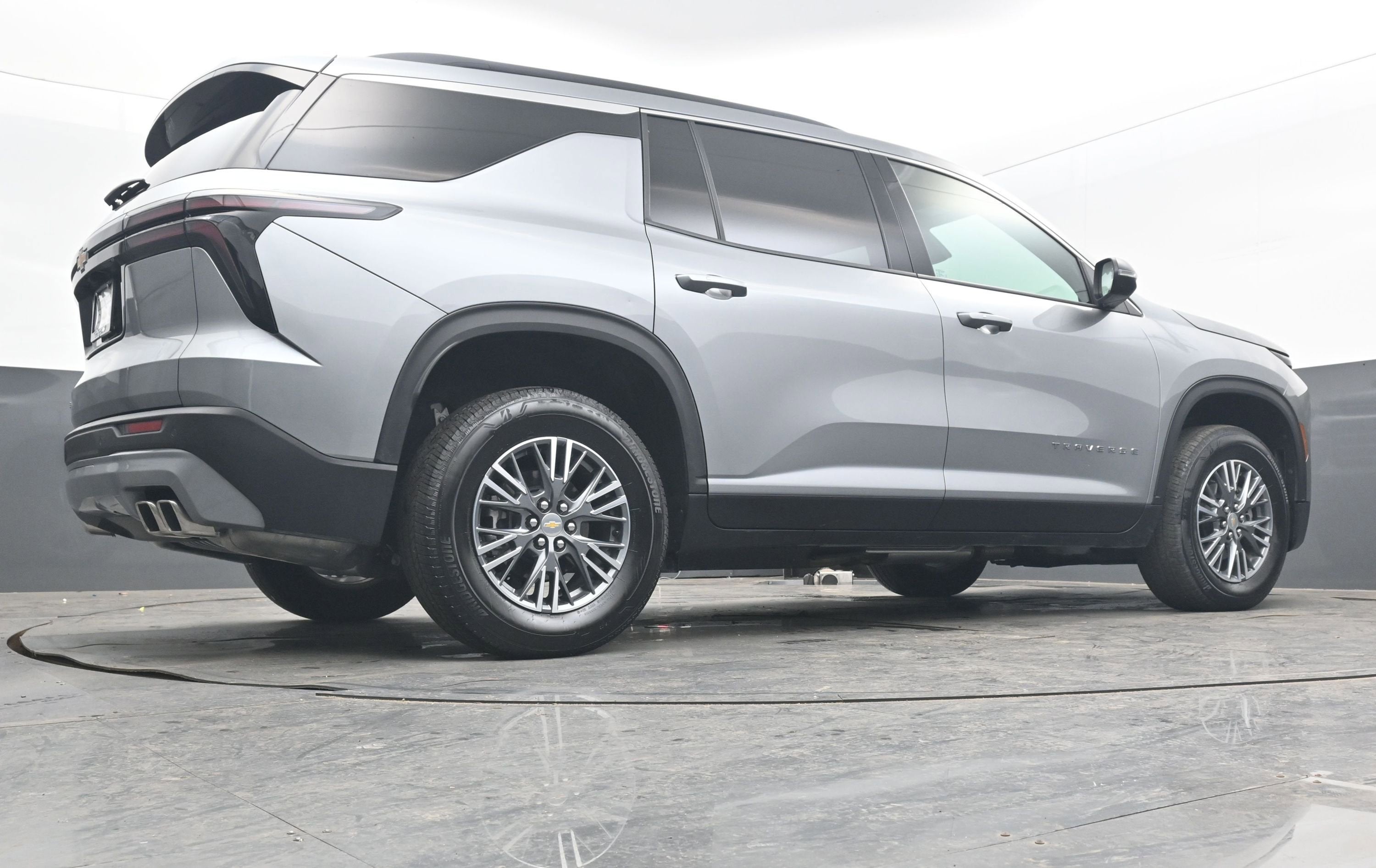 2025 Chevrolet Traverse FWD LT