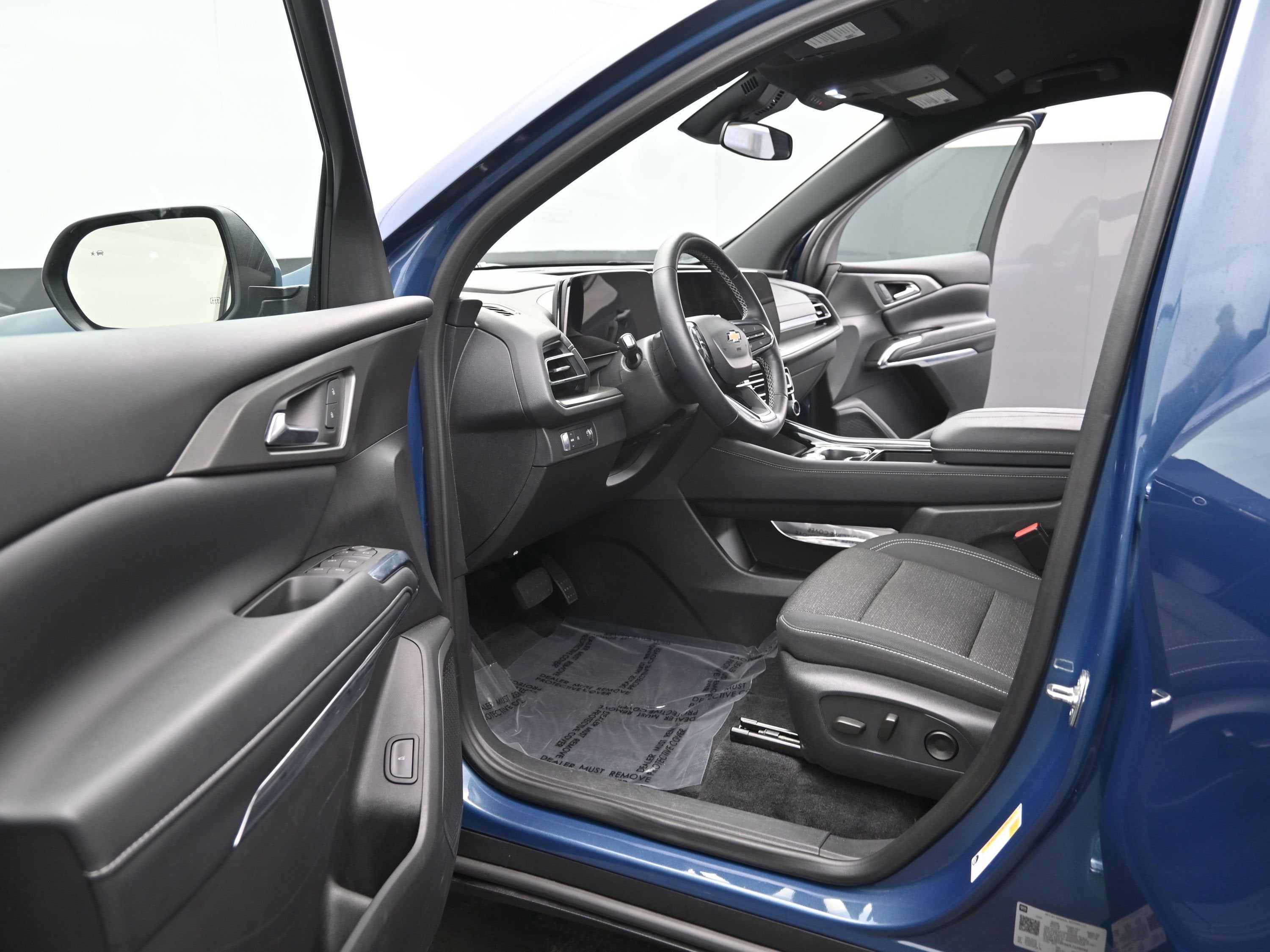 2025 Chevrolet Traverse FWD LT