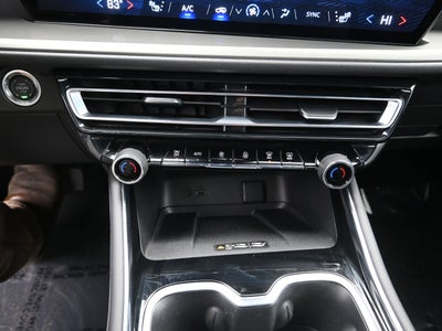 2025 Chevrolet Traverse FWD LT