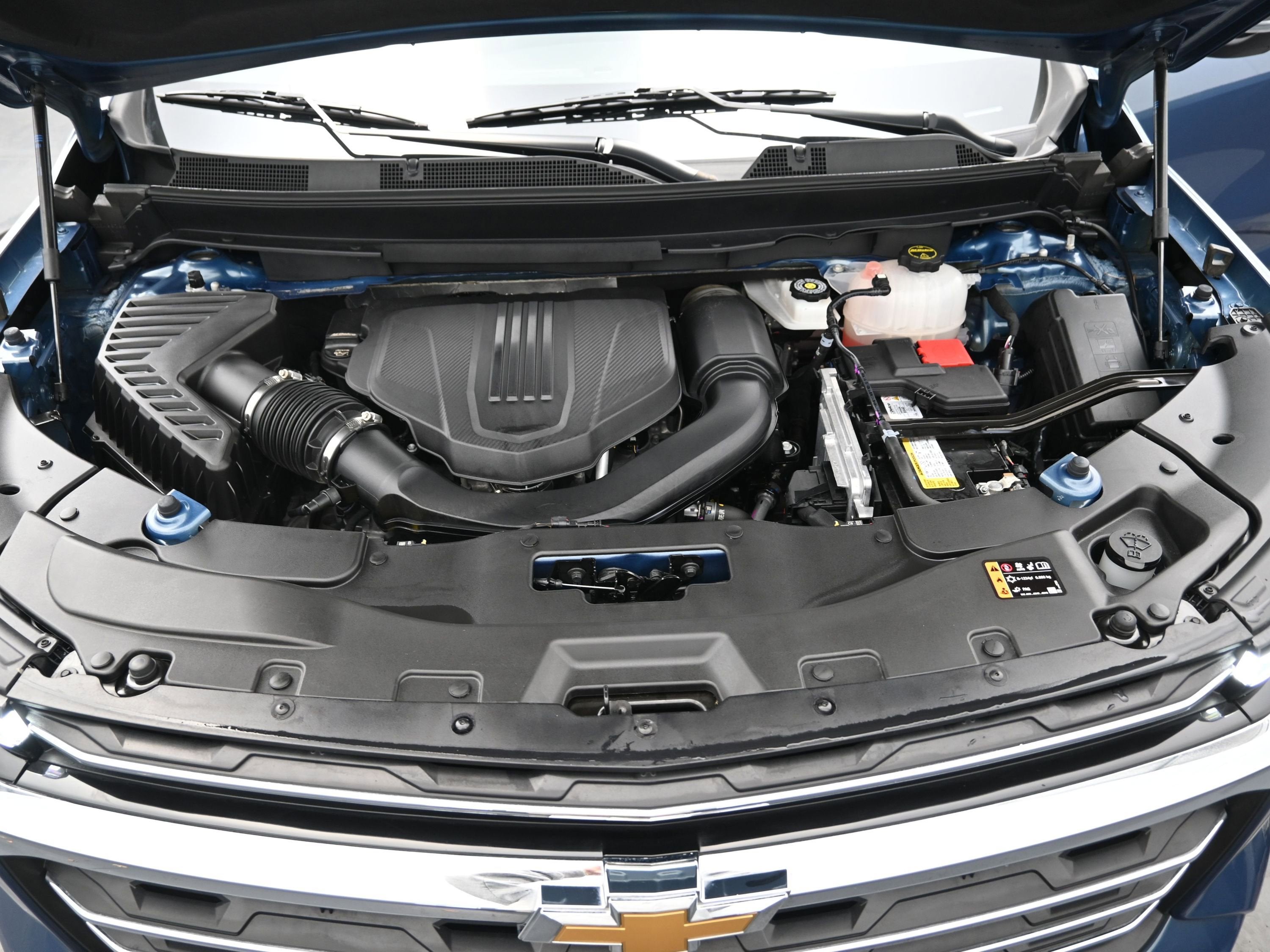 2025 Chevrolet Traverse FWD LT