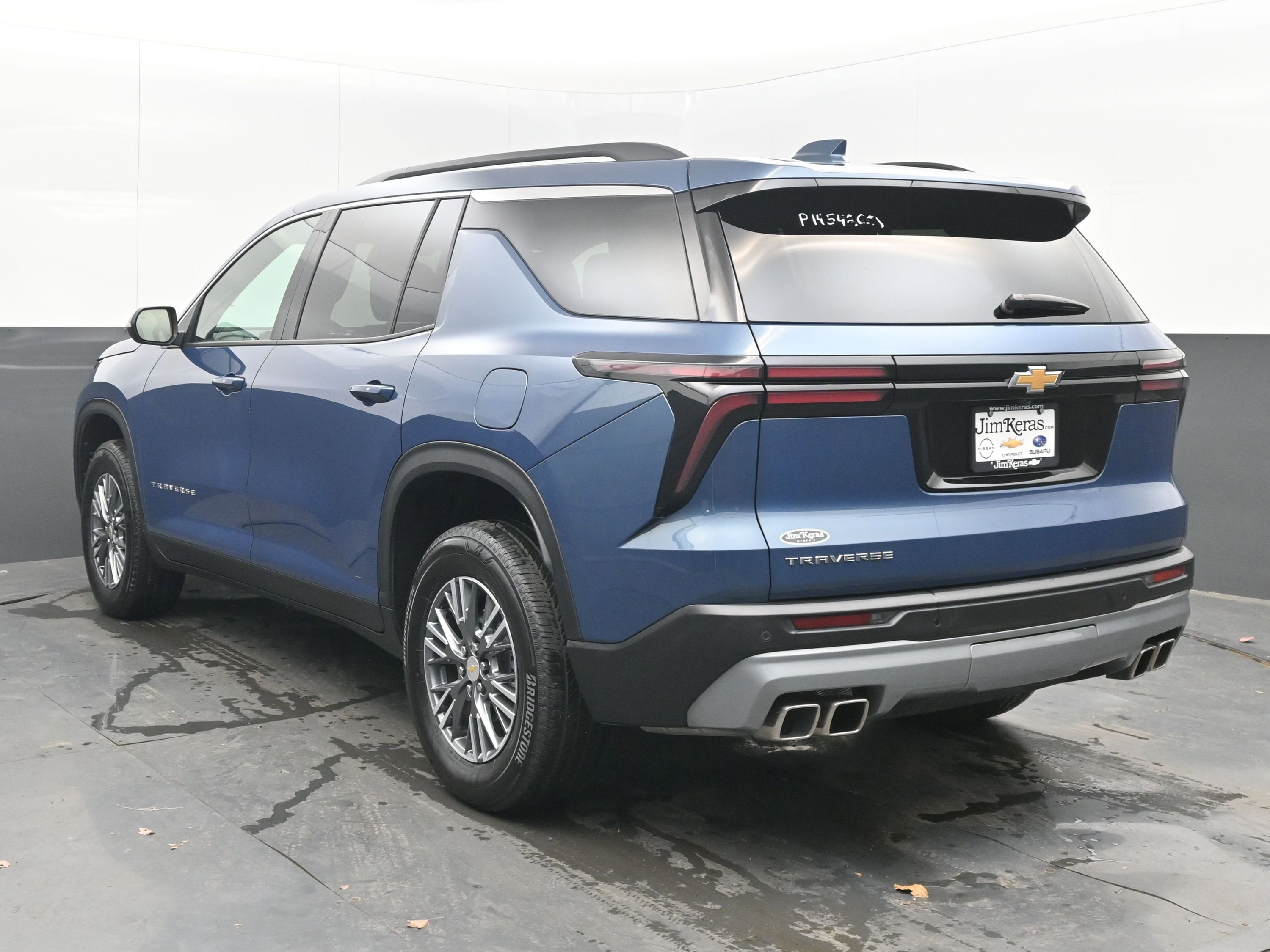 2025 Chevrolet Traverse FWD LT