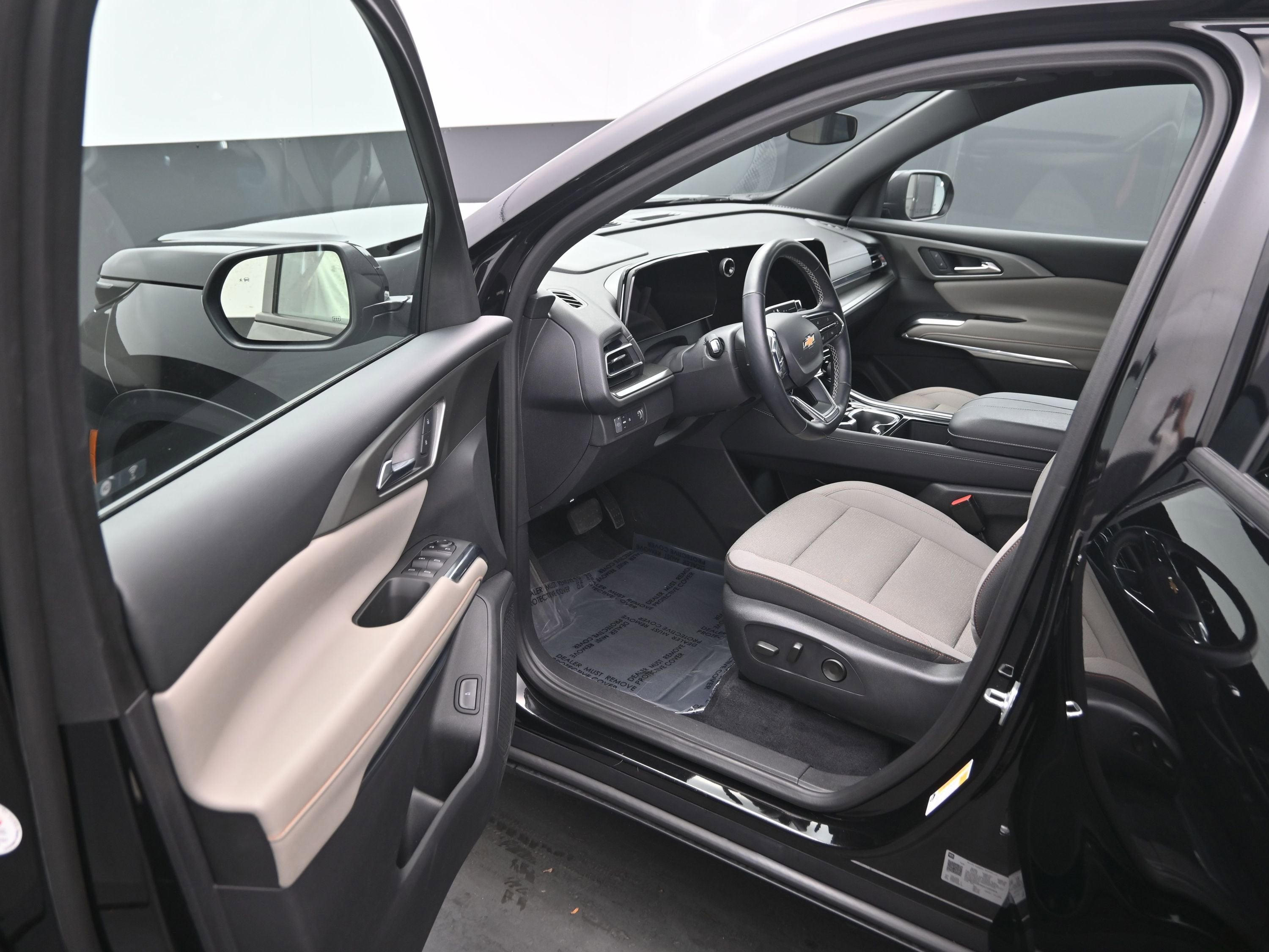 2025 Chevrolet Traverse FWD LT