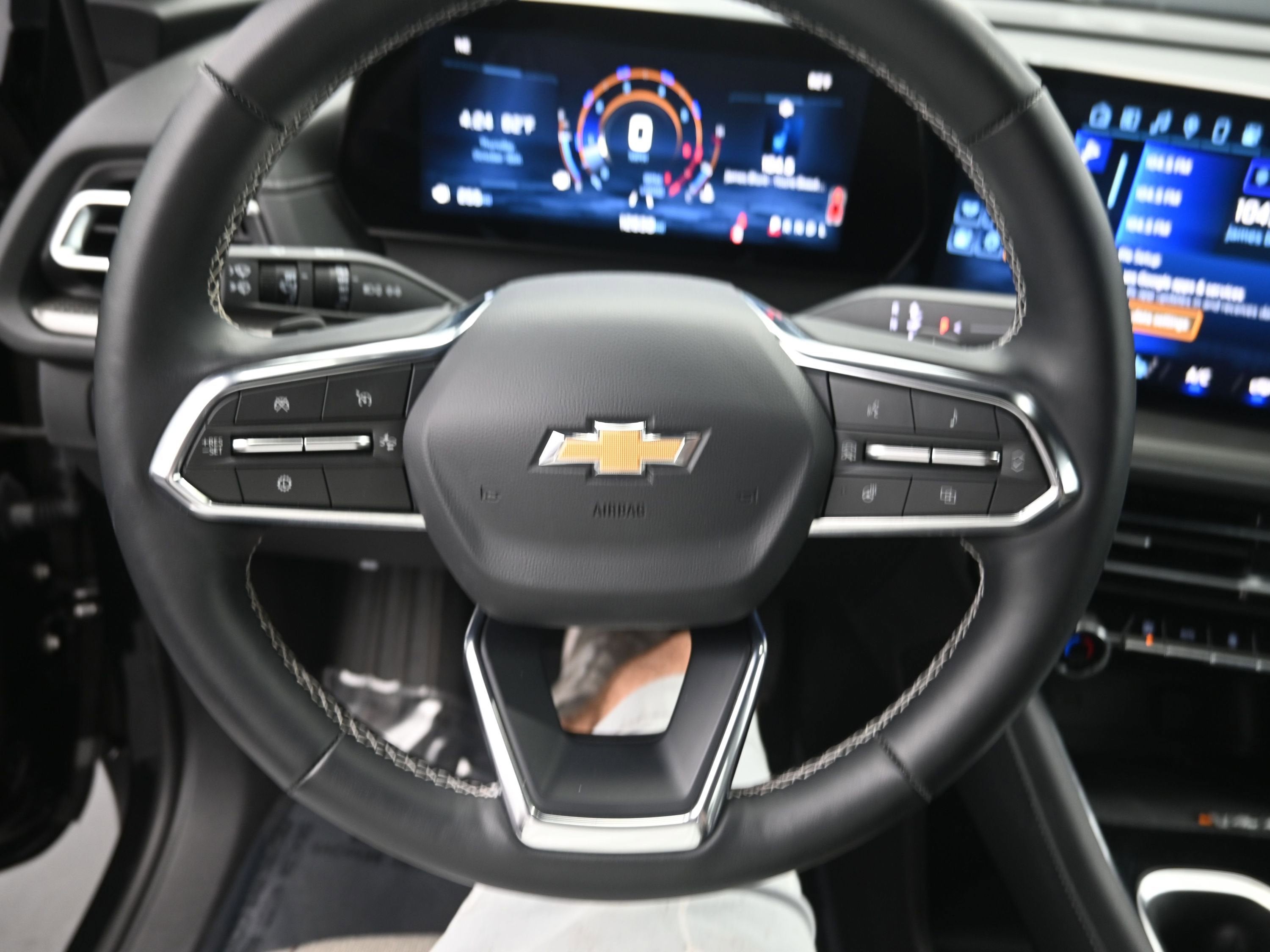 2025 Chevrolet Traverse FWD LT