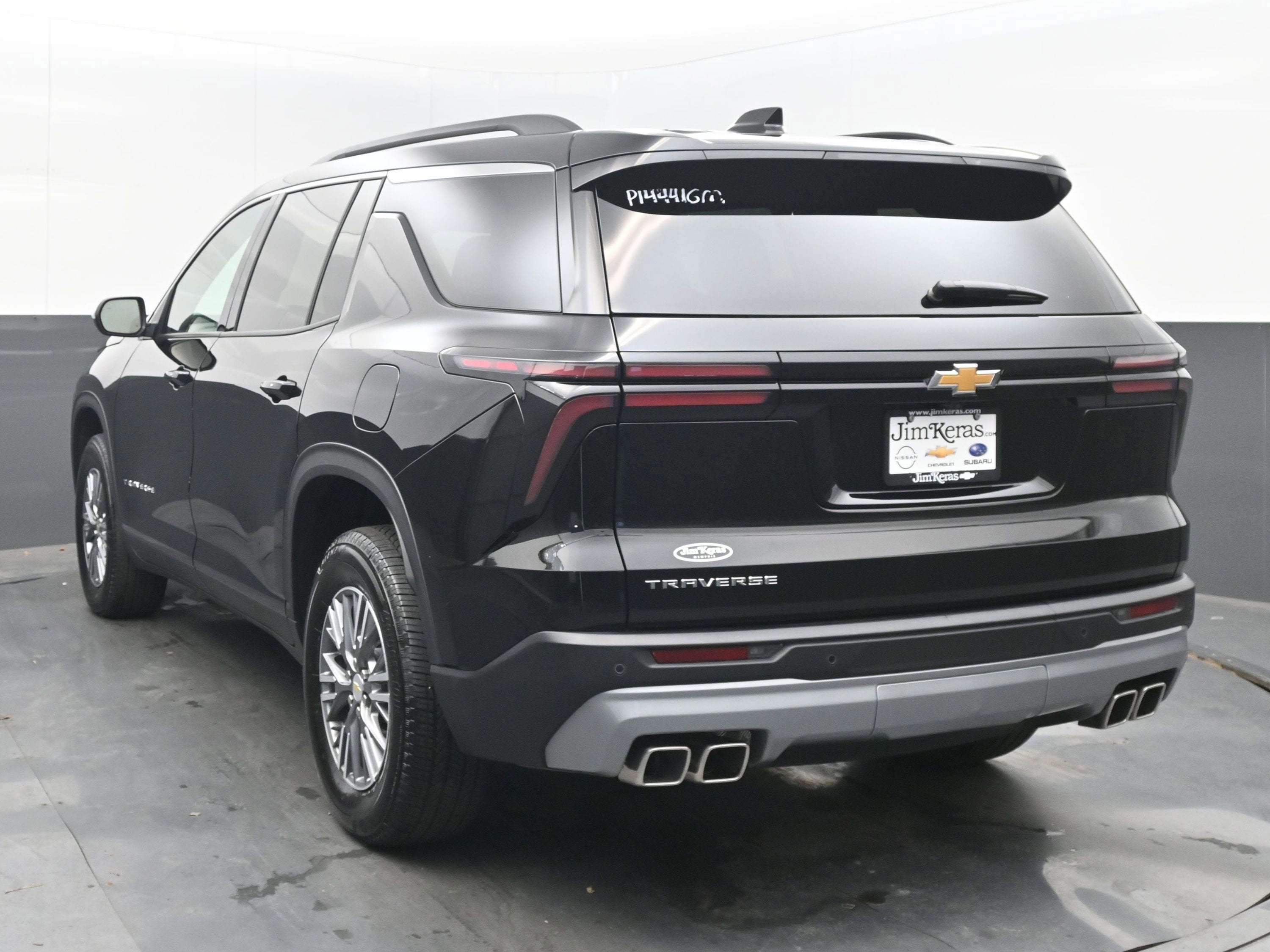 2025 Chevrolet Traverse FWD LT