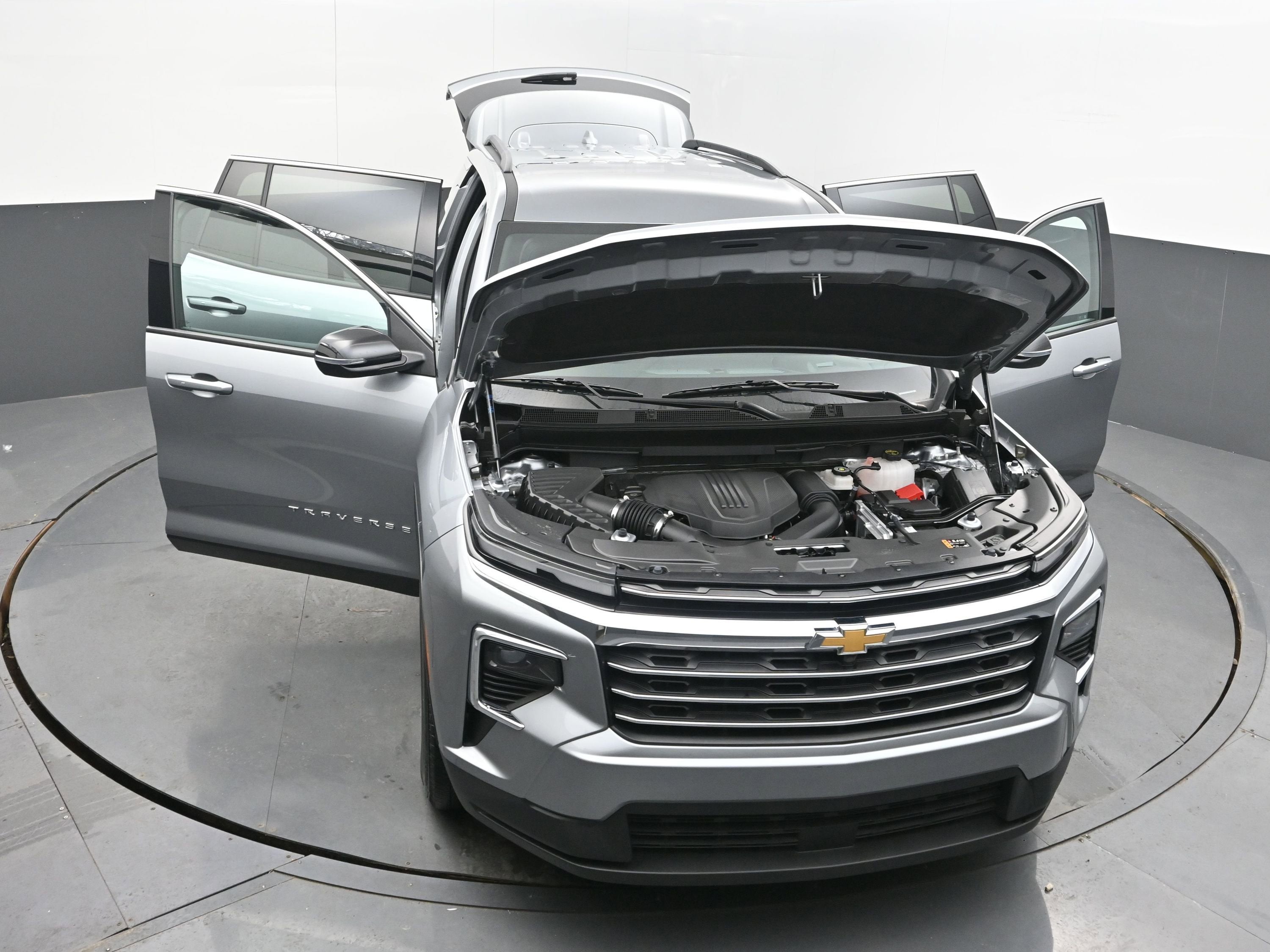 2025 Chevrolet Traverse FWD LT