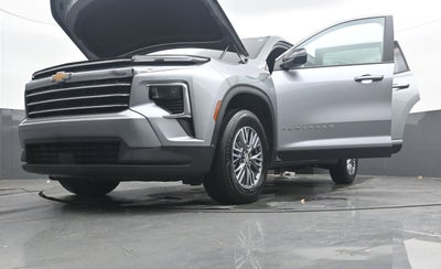 2025 Chevrolet Traverse FWD LT