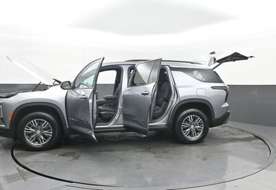 2025 Chevrolet Traverse FWD LT
