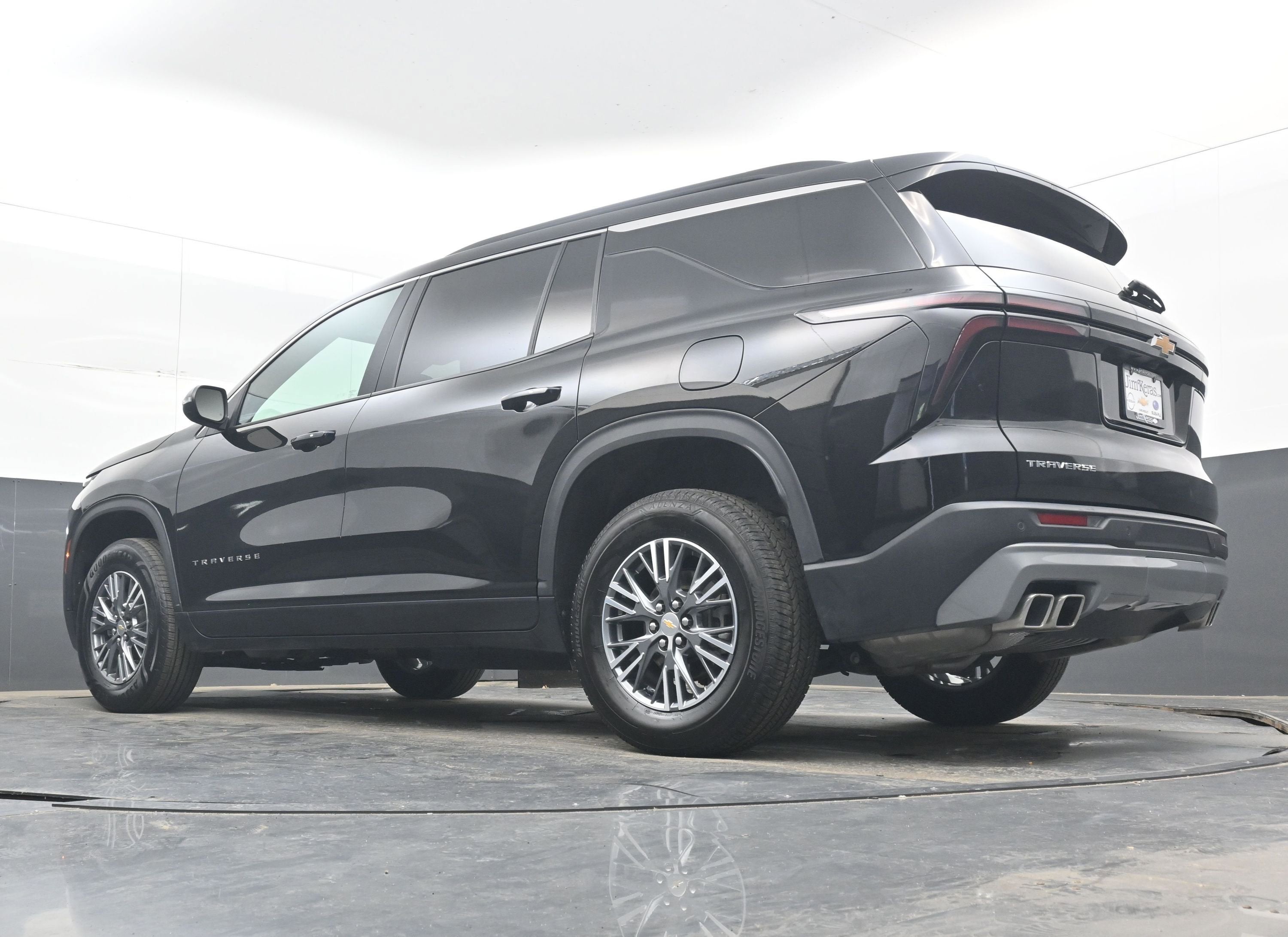 2025 Chevrolet Traverse FWD LT