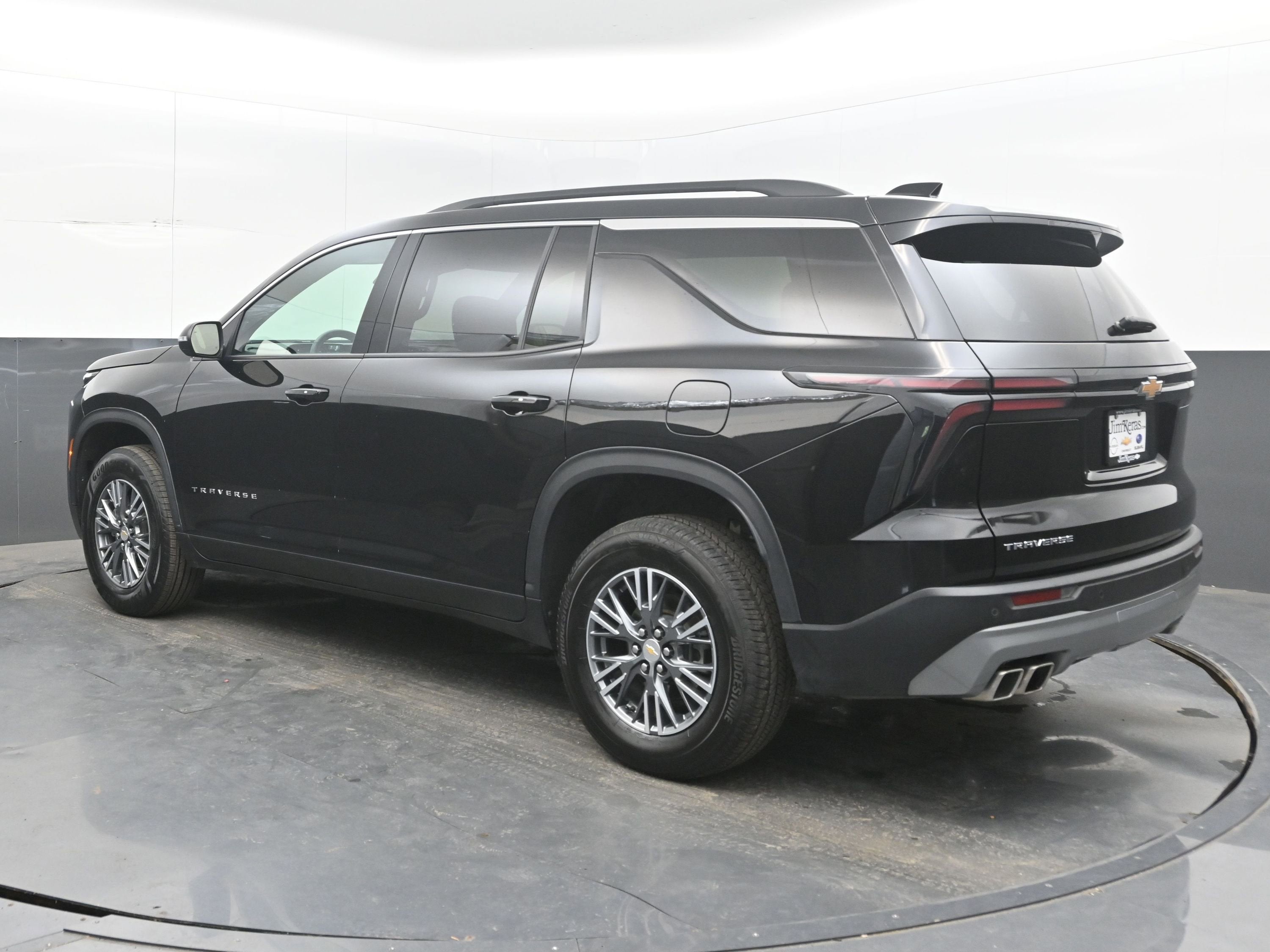 2025 Chevrolet Traverse FWD LT