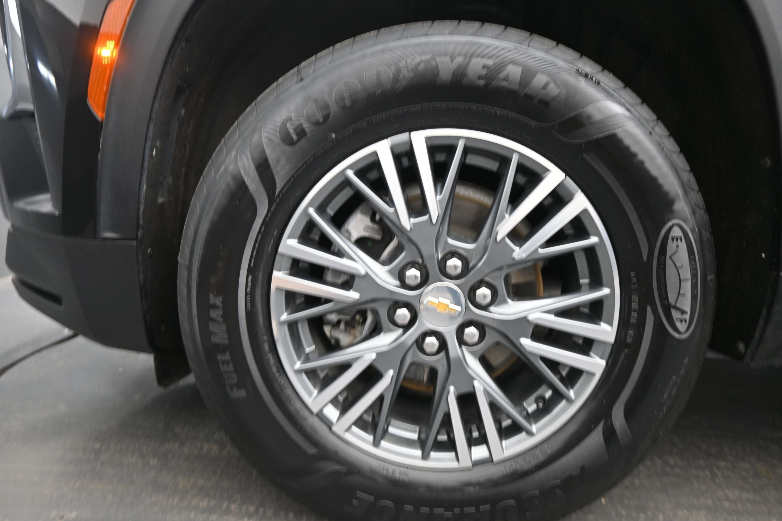 2025 Chevrolet Traverse FWD LT
