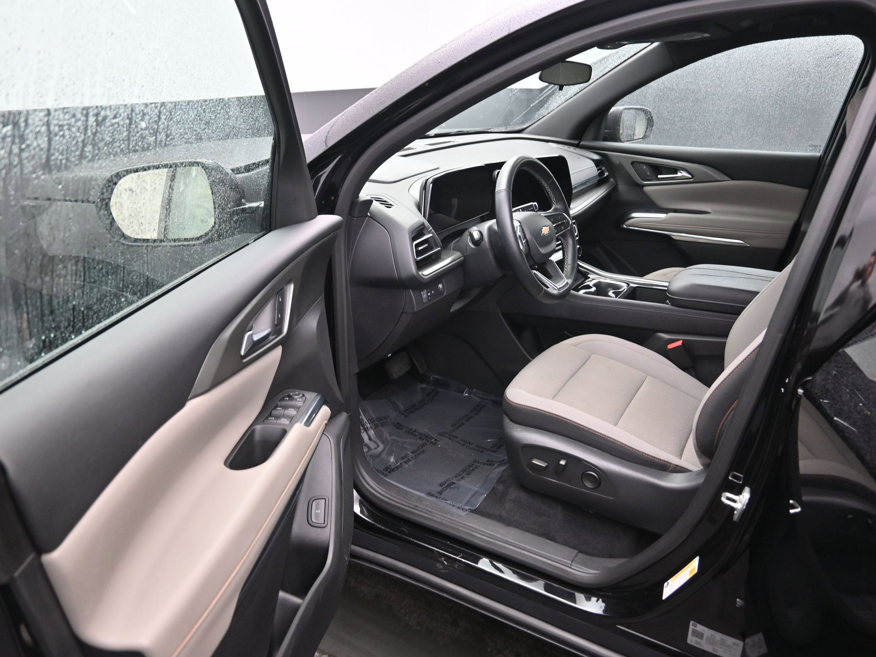 2025 Chevrolet Traverse FWD LT