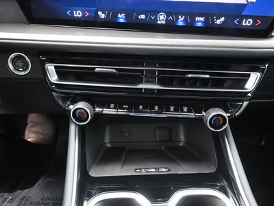 2025 Chevrolet Traverse FWD LT