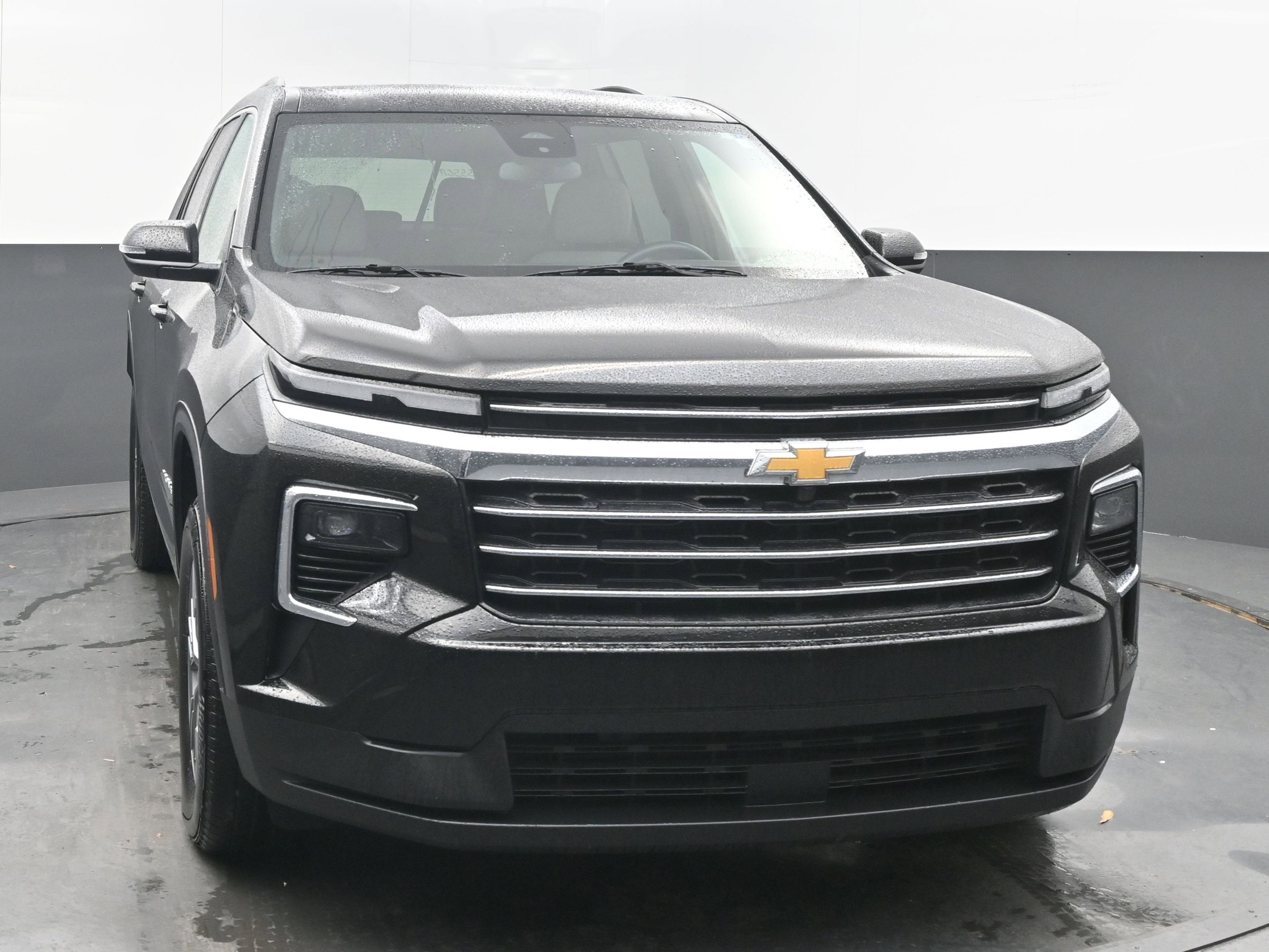 2025 Chevrolet Traverse FWD LT