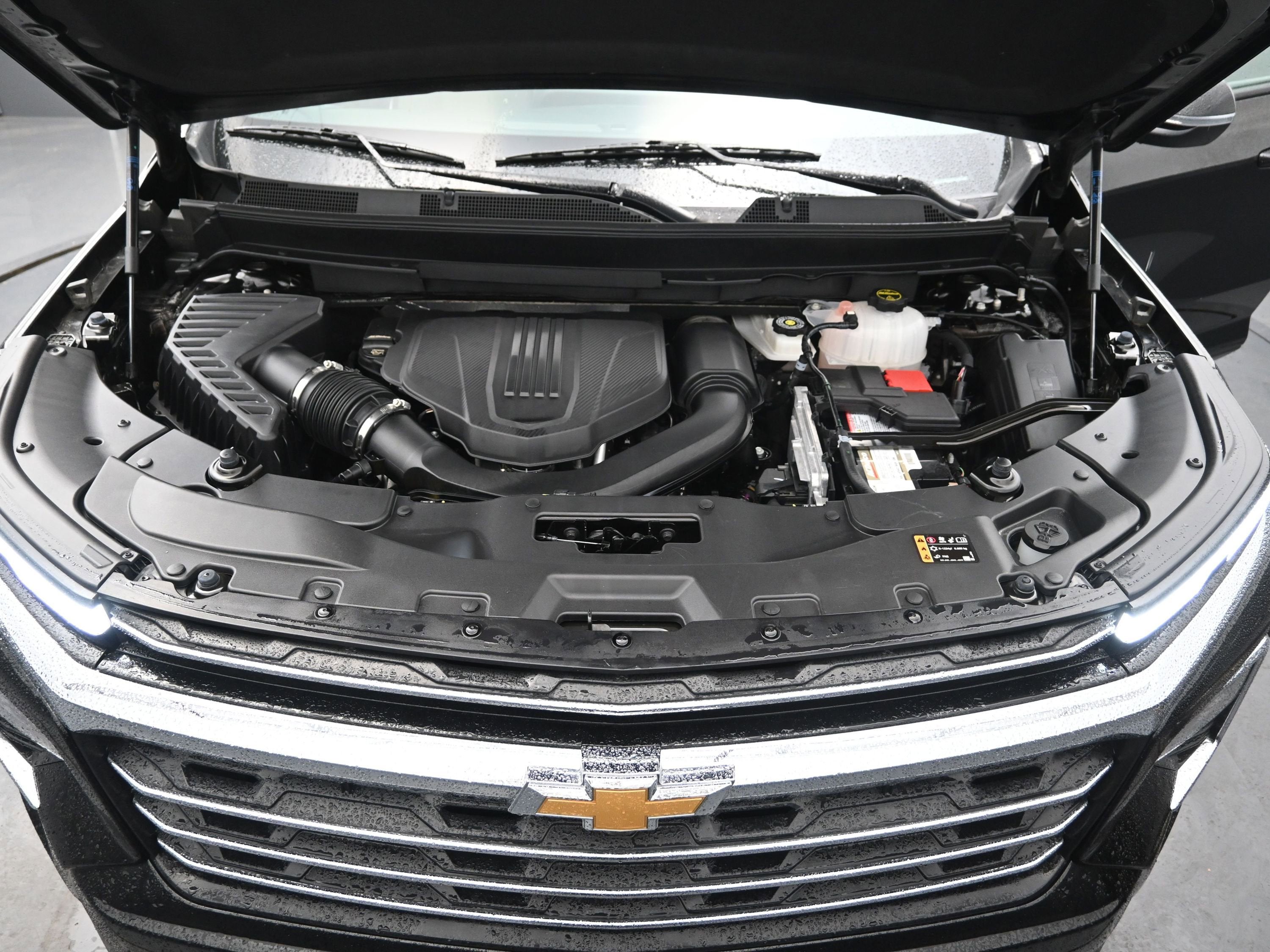 2025 Chevrolet Traverse FWD LT