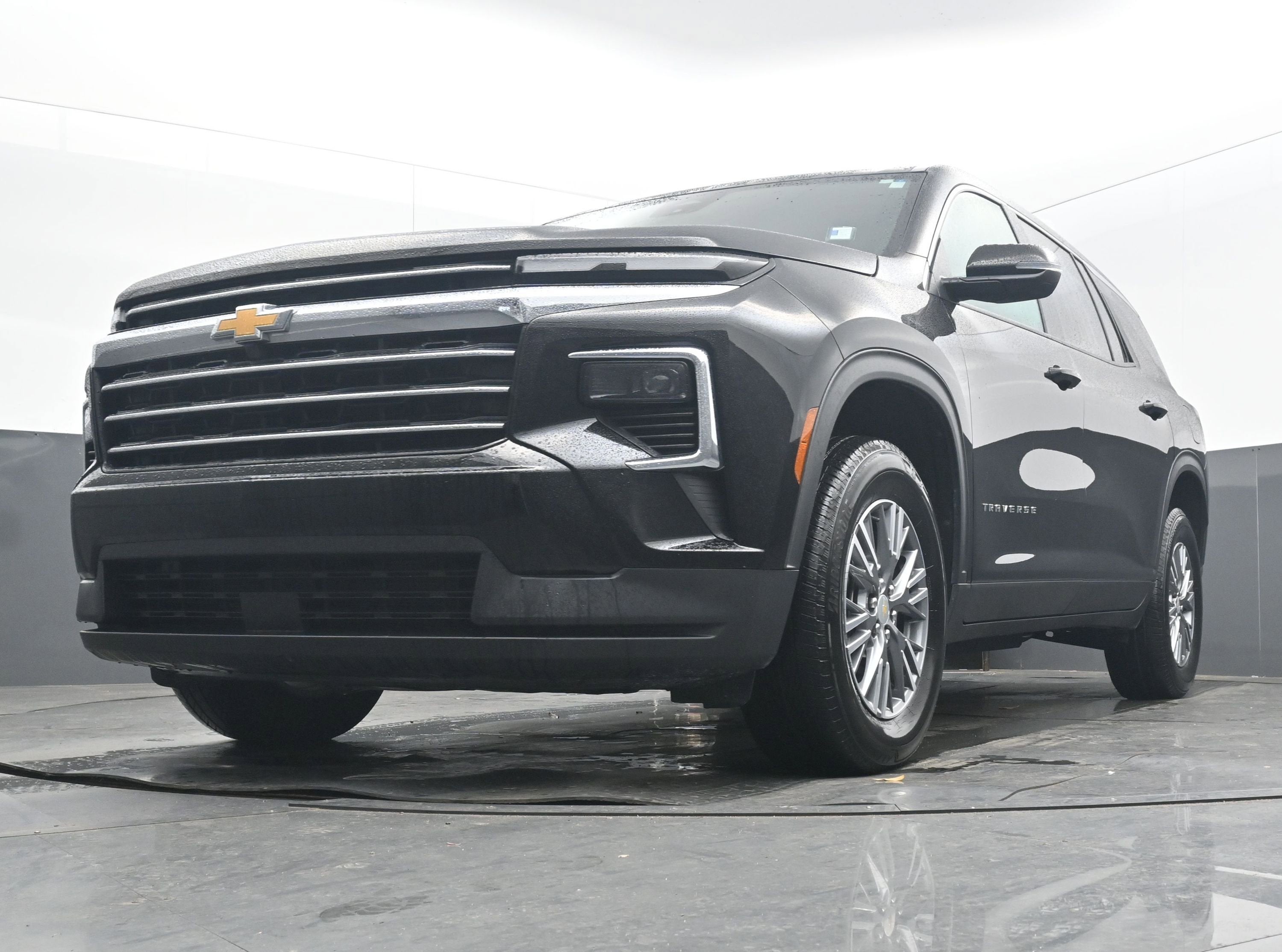 2025 Chevrolet Traverse FWD LT