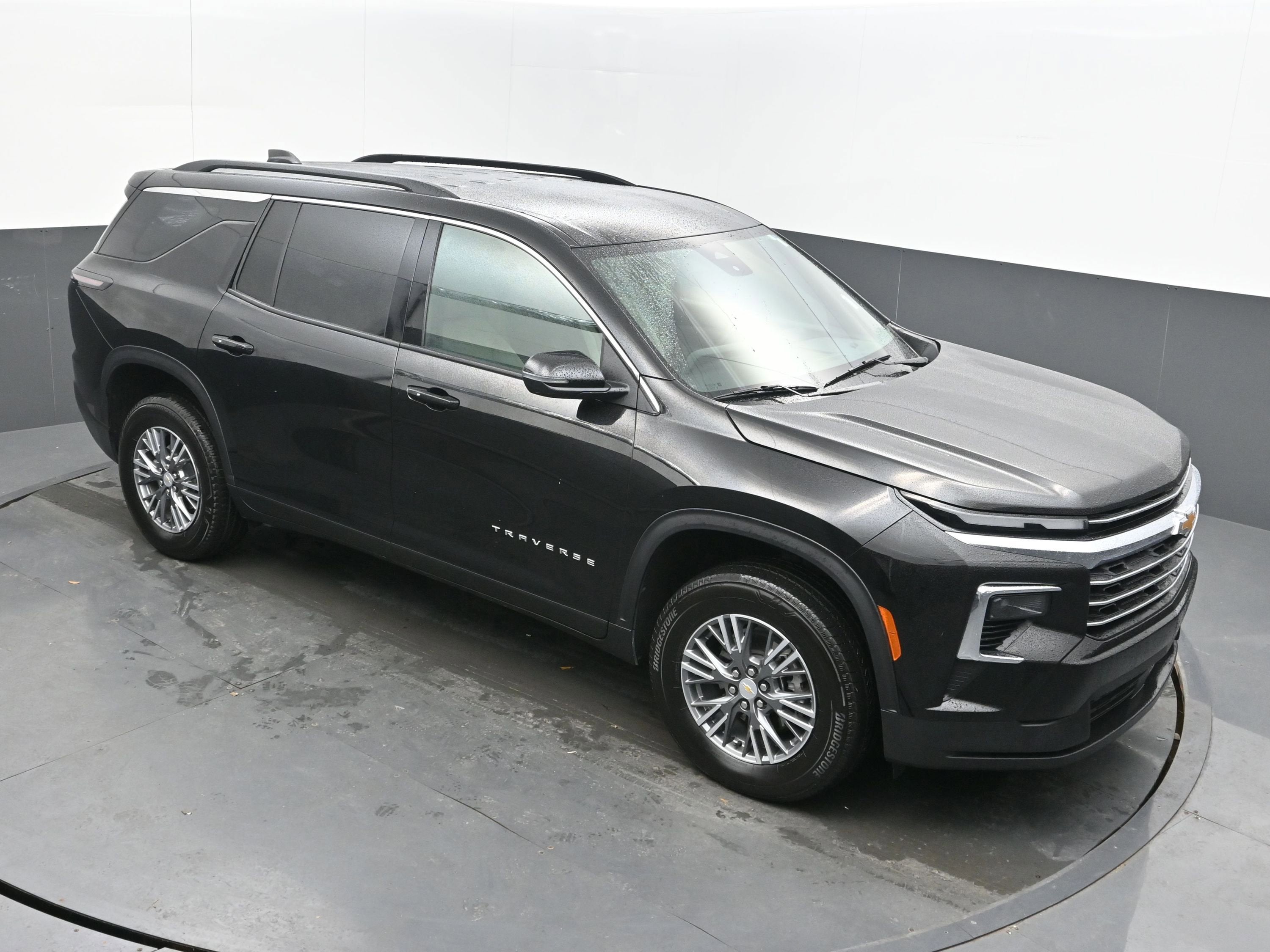 2025 Chevrolet Traverse FWD LT
