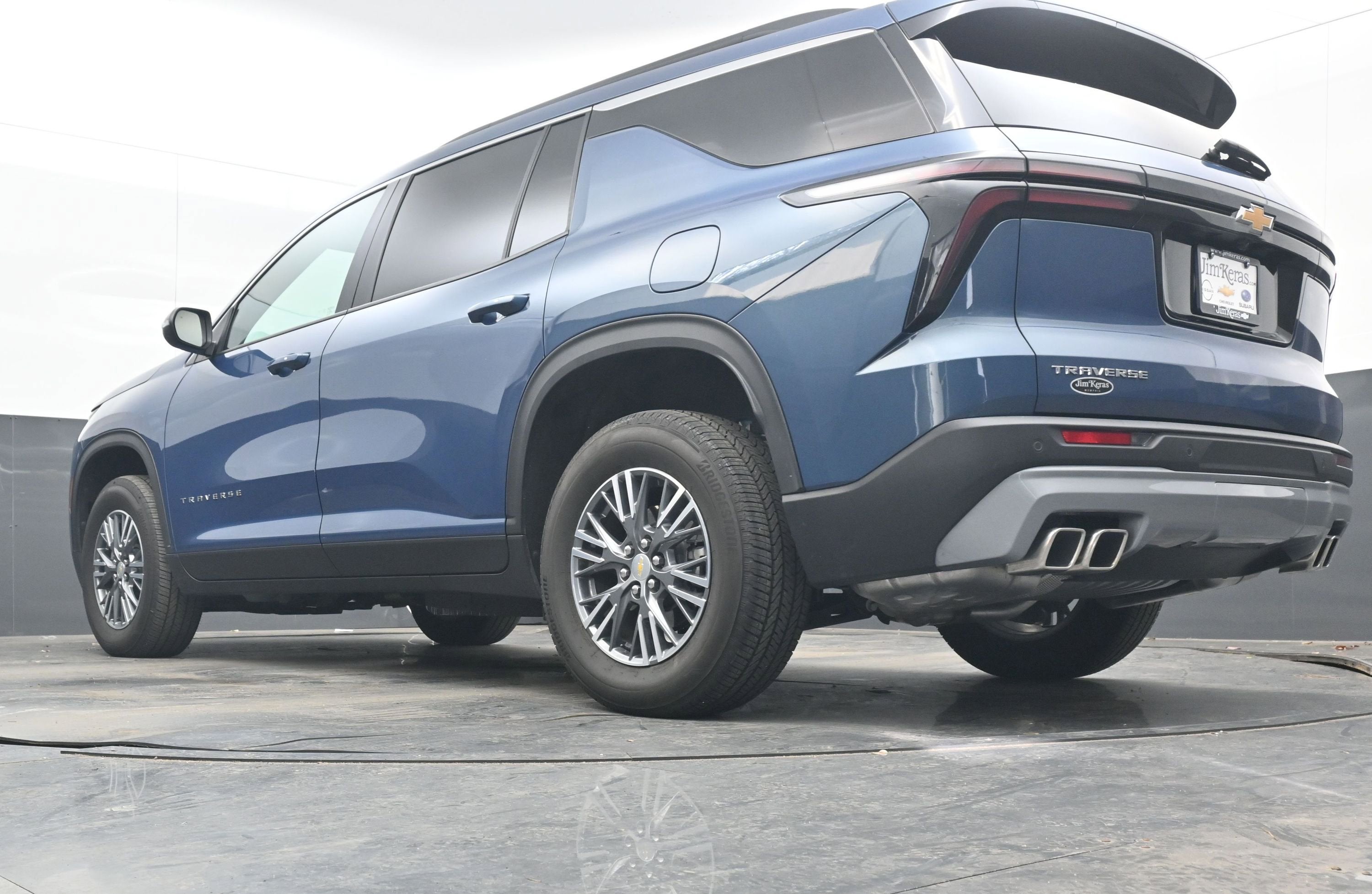 2025 Chevrolet Traverse FWD LT