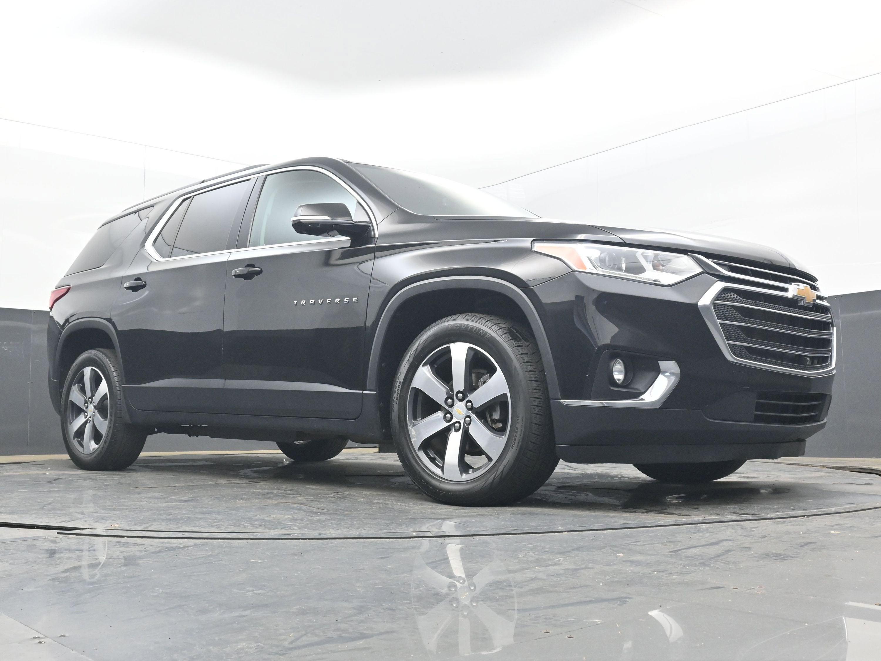 2020 Chevrolet Traverse LT Leather