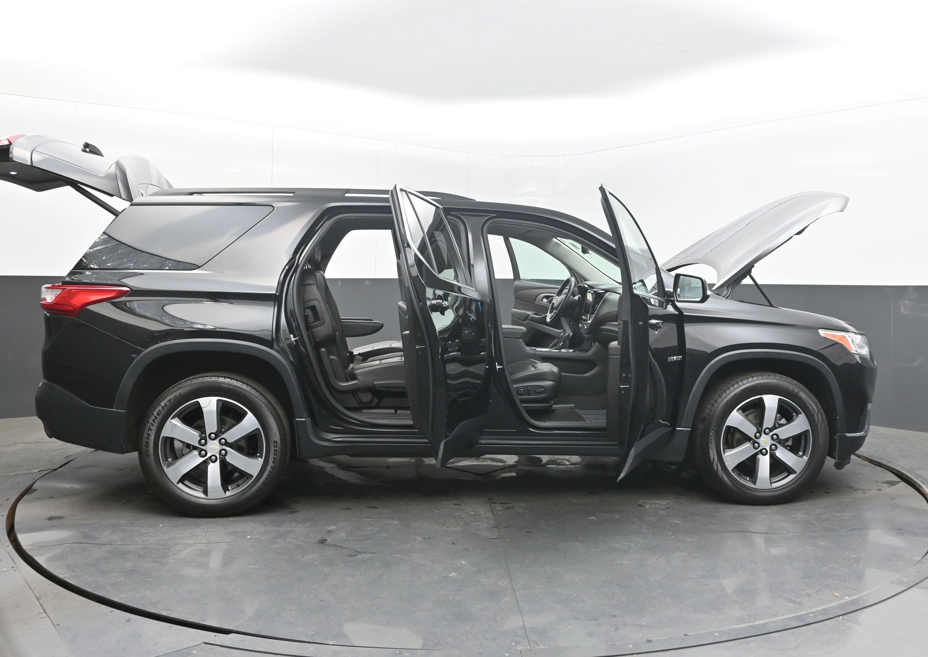 2020 Chevrolet Traverse LT Leather