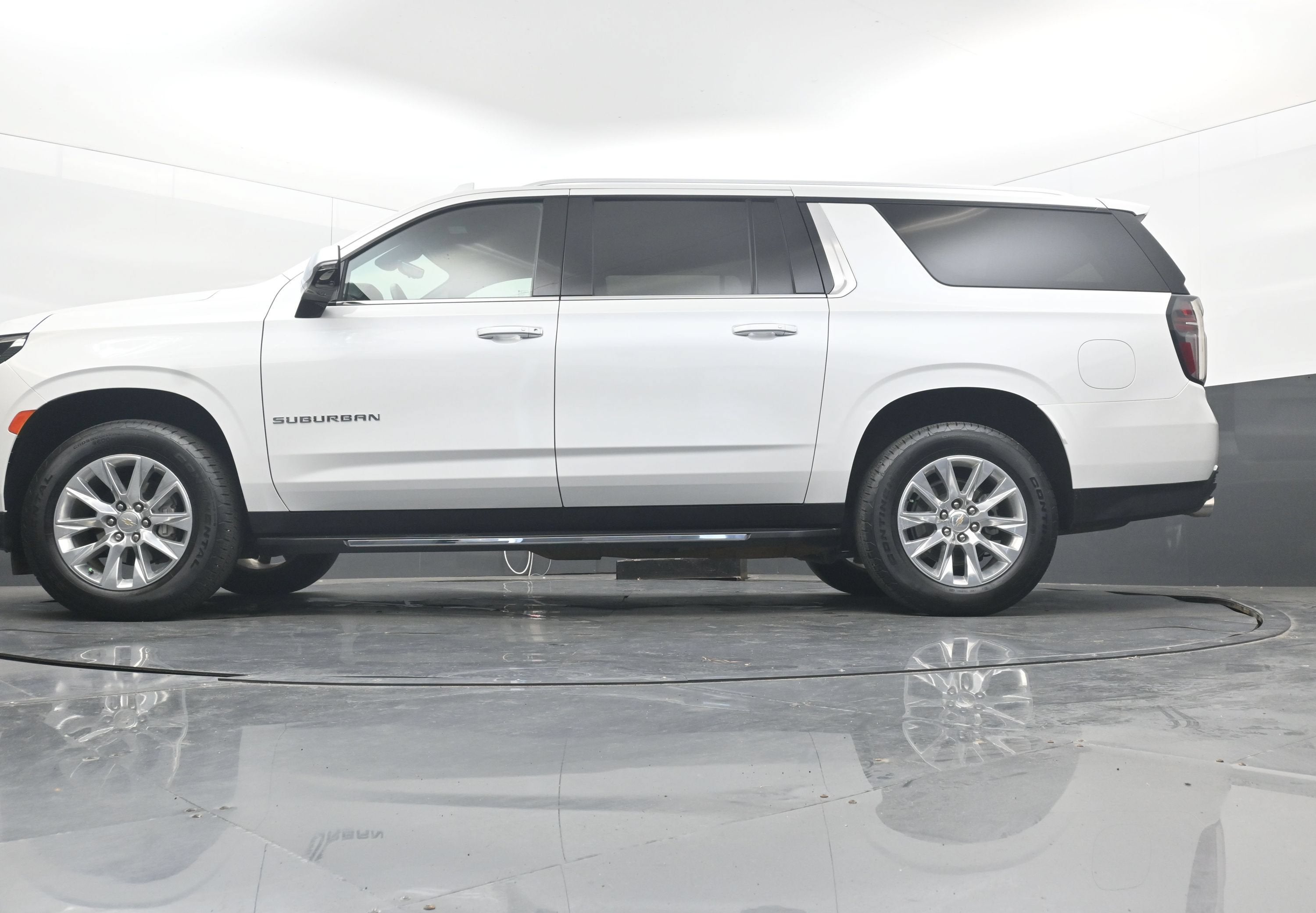 2024 Chevrolet Suburban Premier