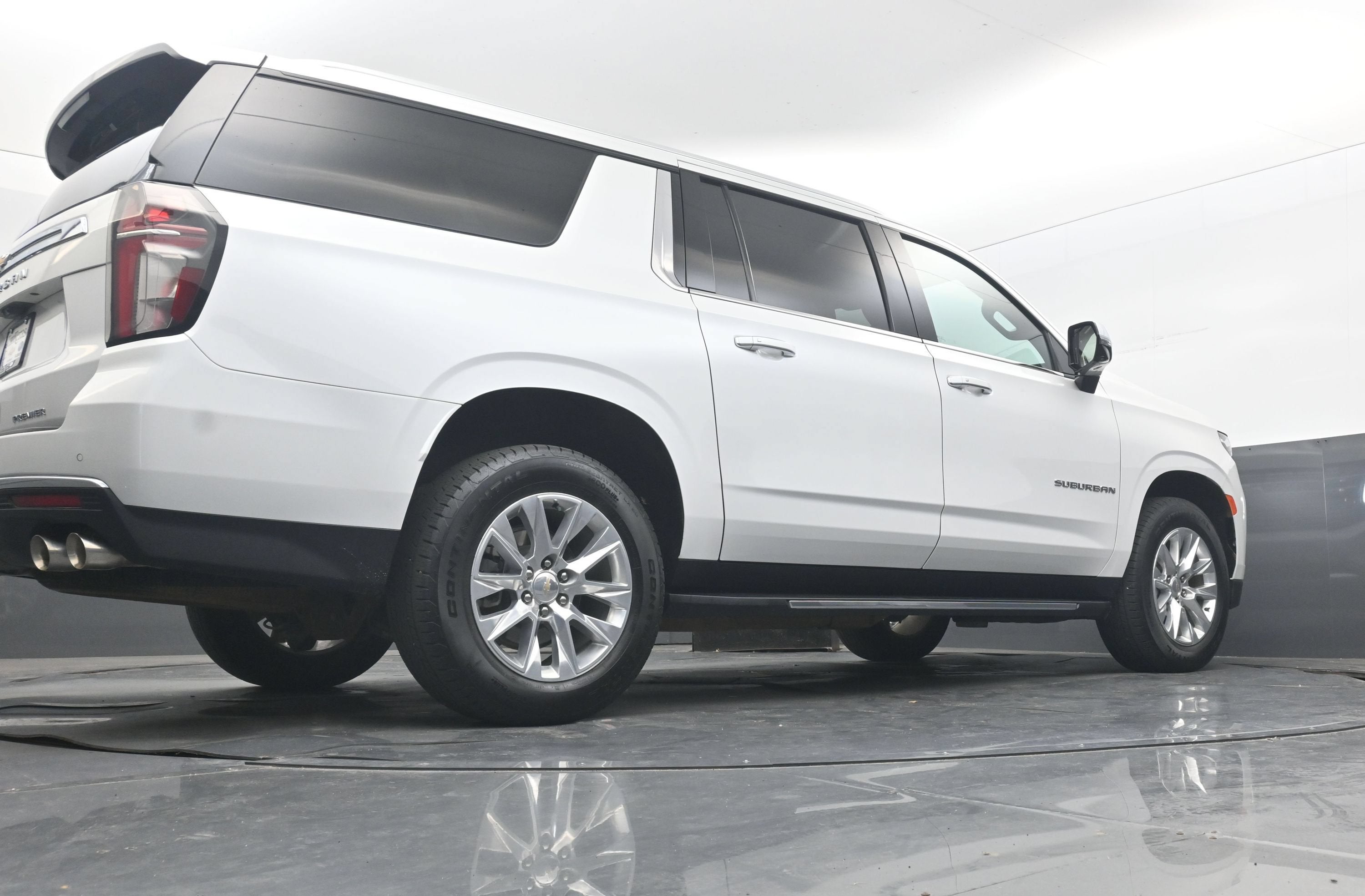 2024 Chevrolet Suburban Premier